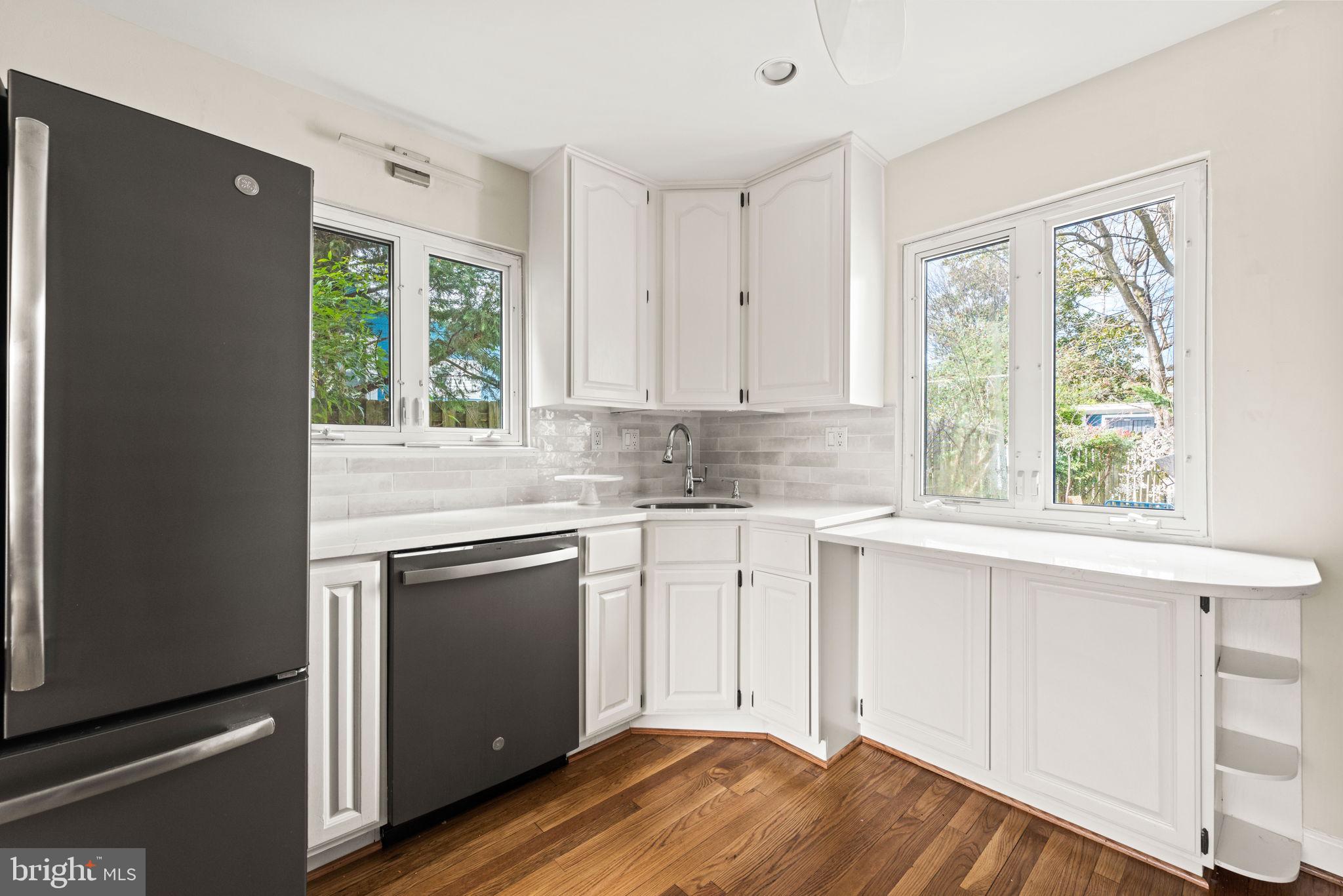 BEVERLEY HILLS - Residential