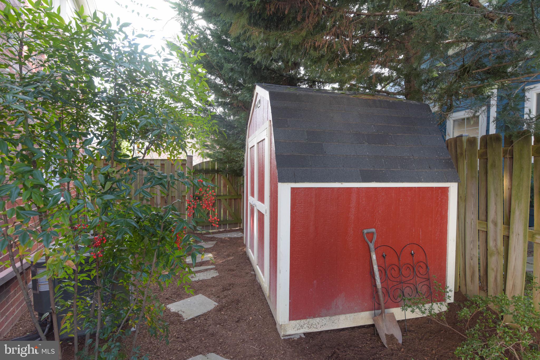 BEVERLEY HILLS - Residential