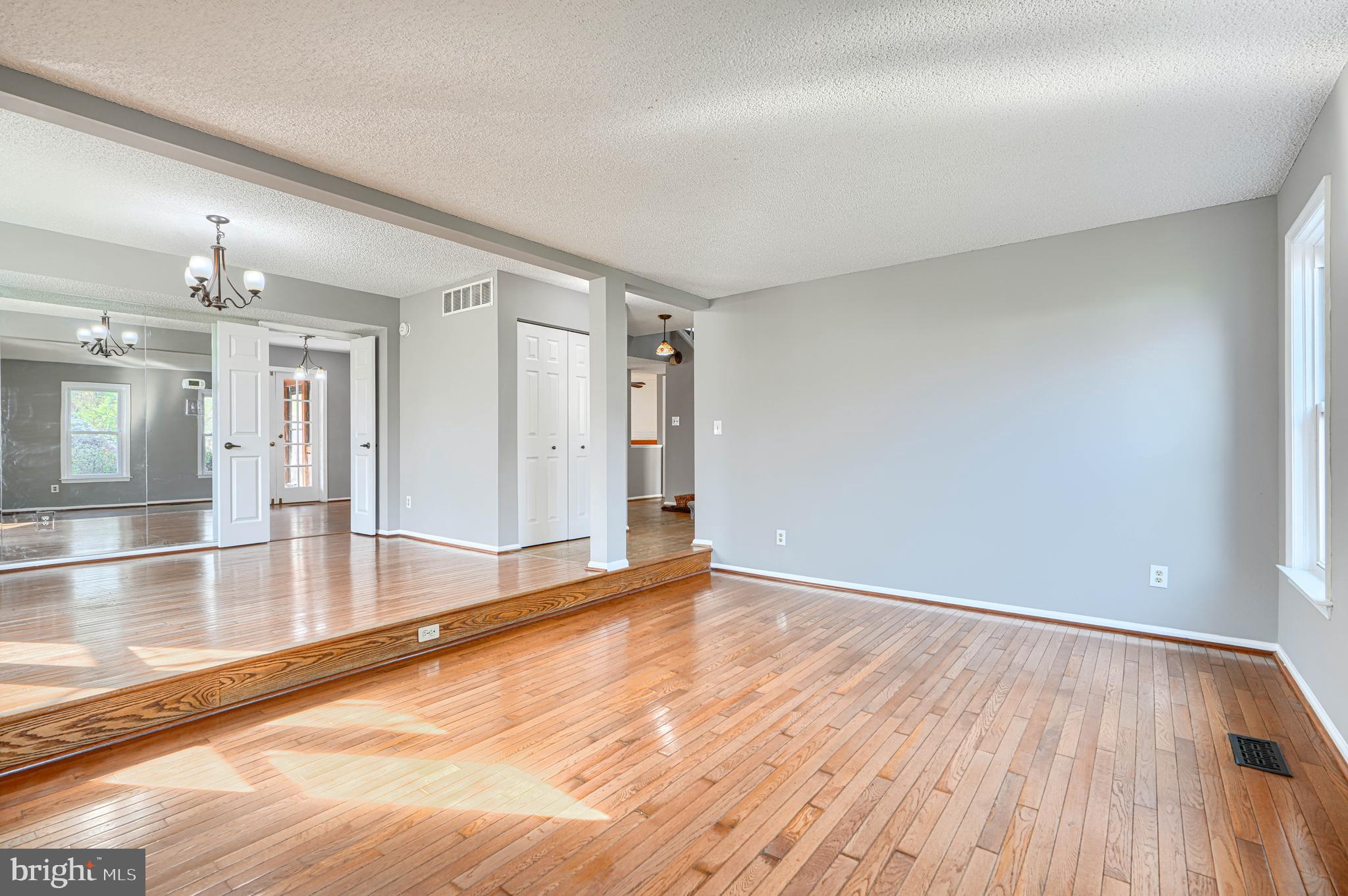 HUNT RIDGE - Residential