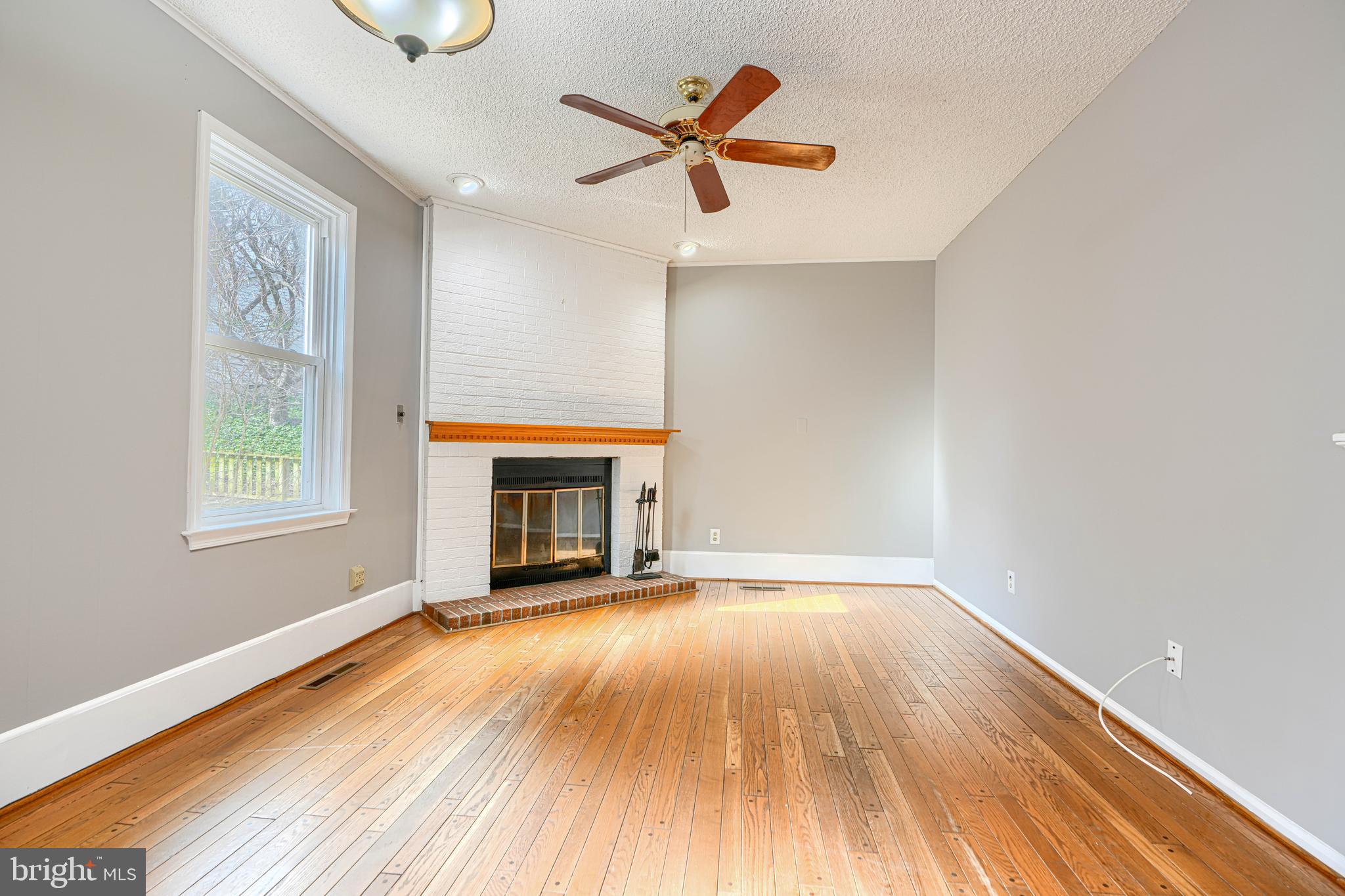 HUNT RIDGE - Residential