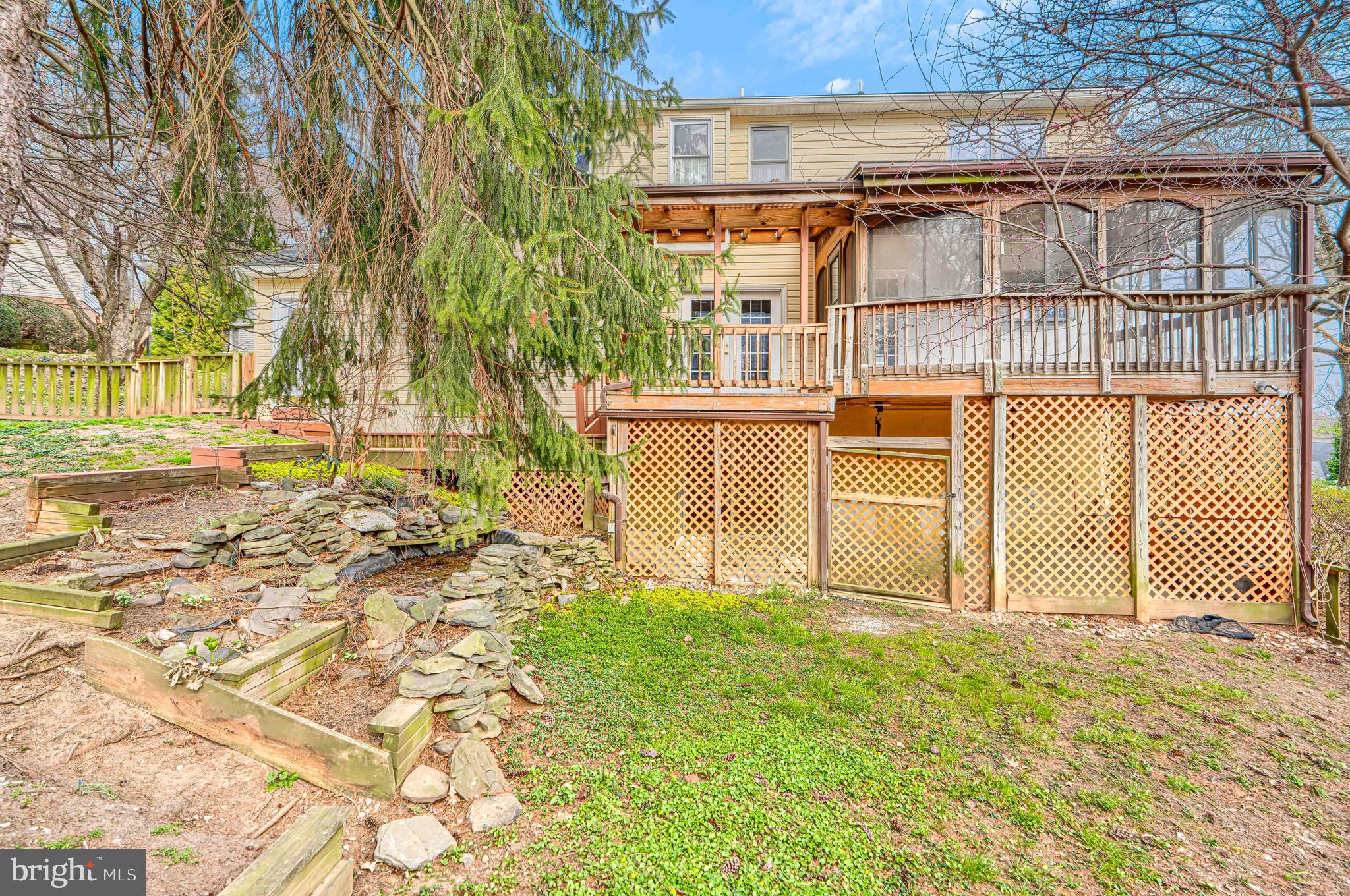 HUNT RIDGE - Residential