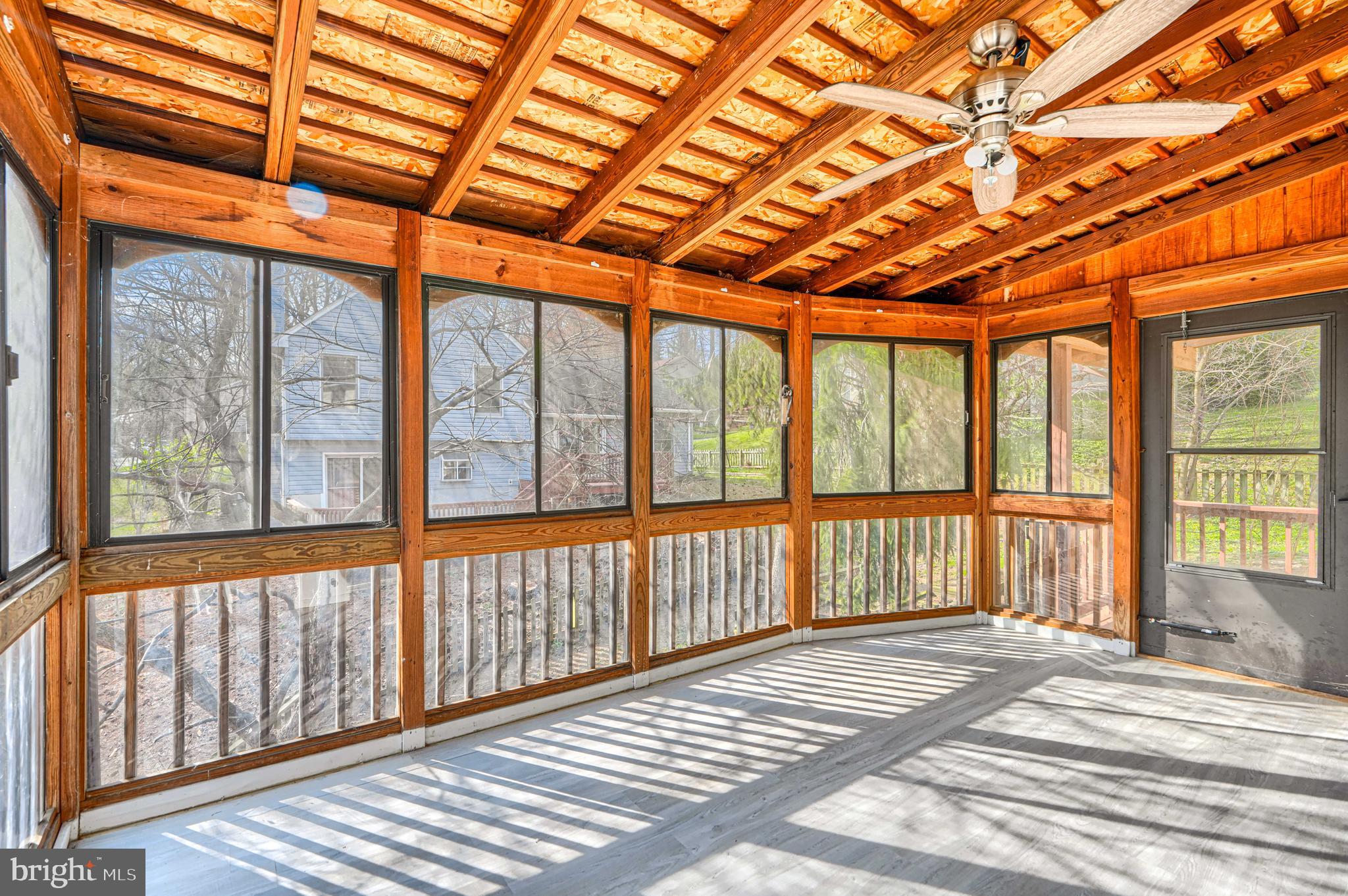 HUNT RIDGE - Residential