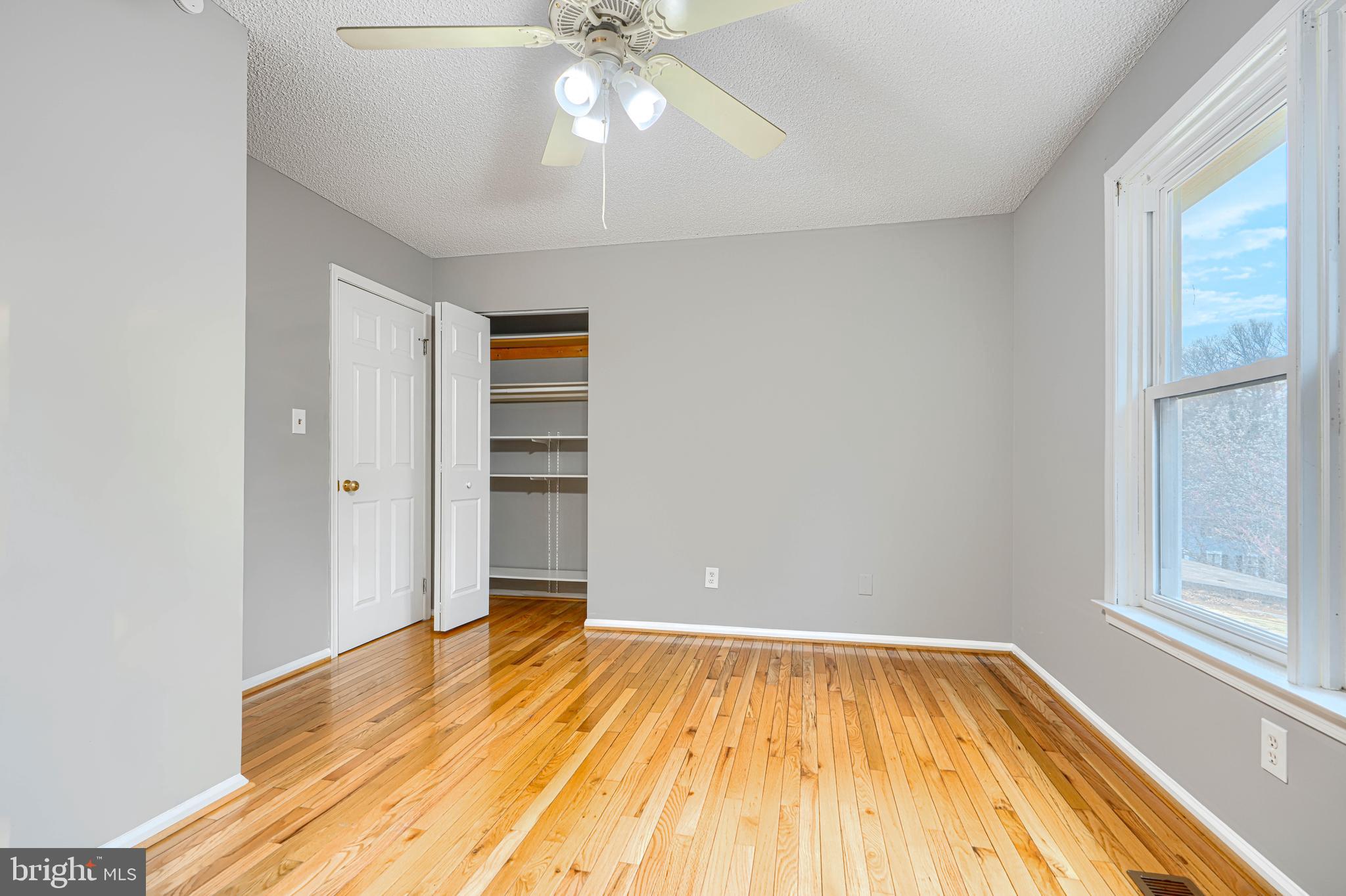 HUNT RIDGE - Residential