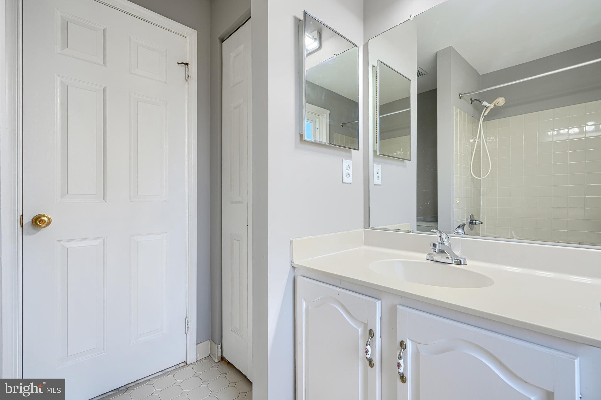 HUNT RIDGE - Residential