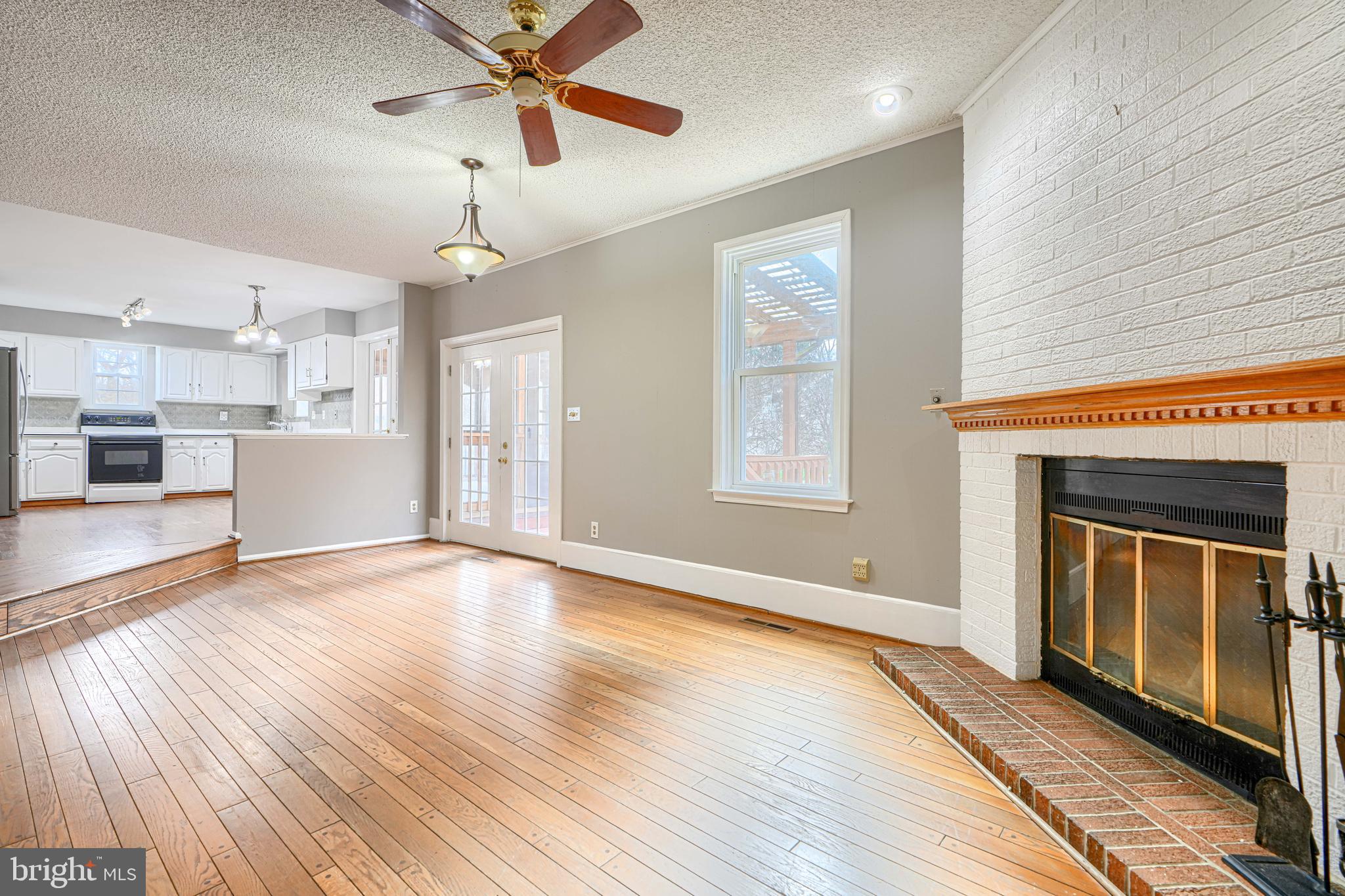 HUNT RIDGE - Residential