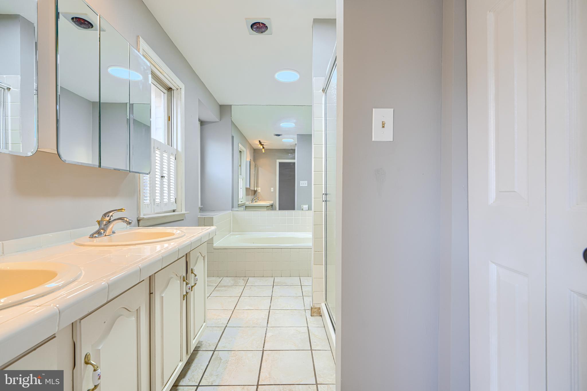 HUNT RIDGE - Residential