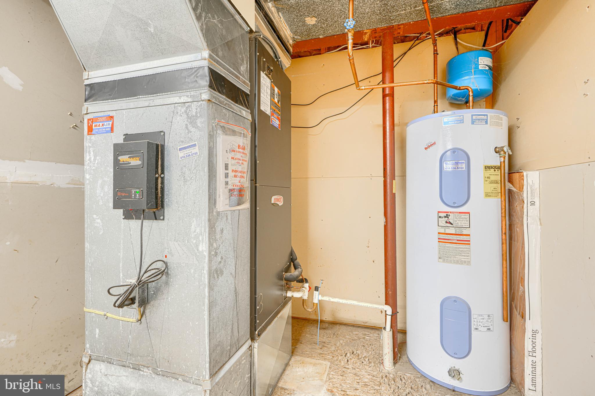 HUNT RIDGE - Residential