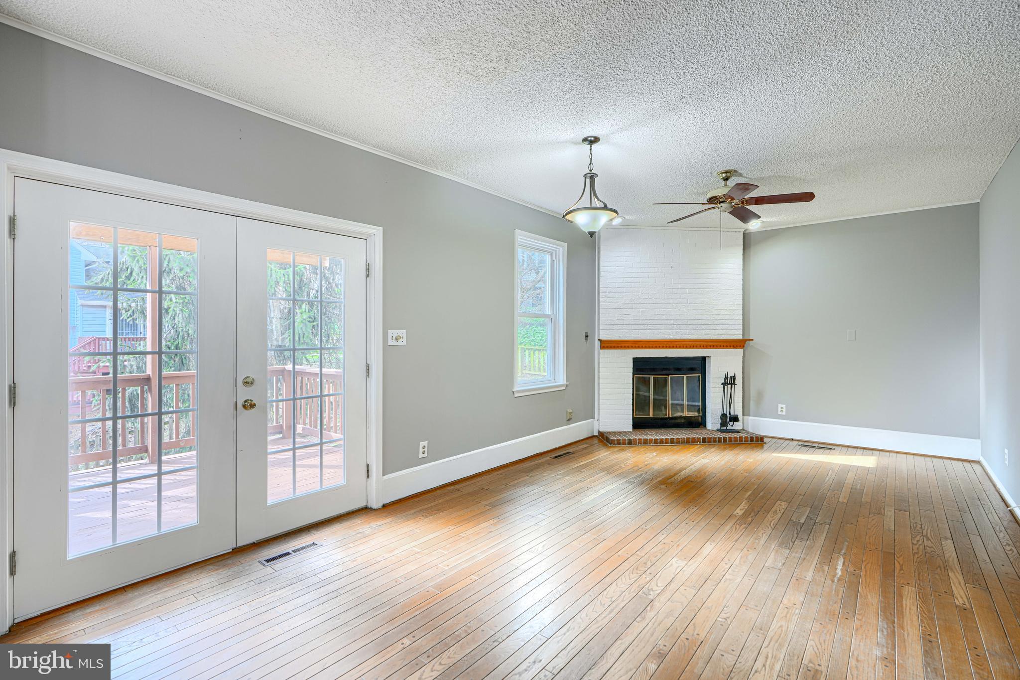 HUNT RIDGE - Residential