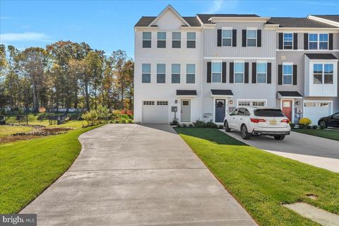 Photo of 76 Sand Hills Drive, WILLIAMSTOWN, NJ 08094 (MLS # NJGL2065222)