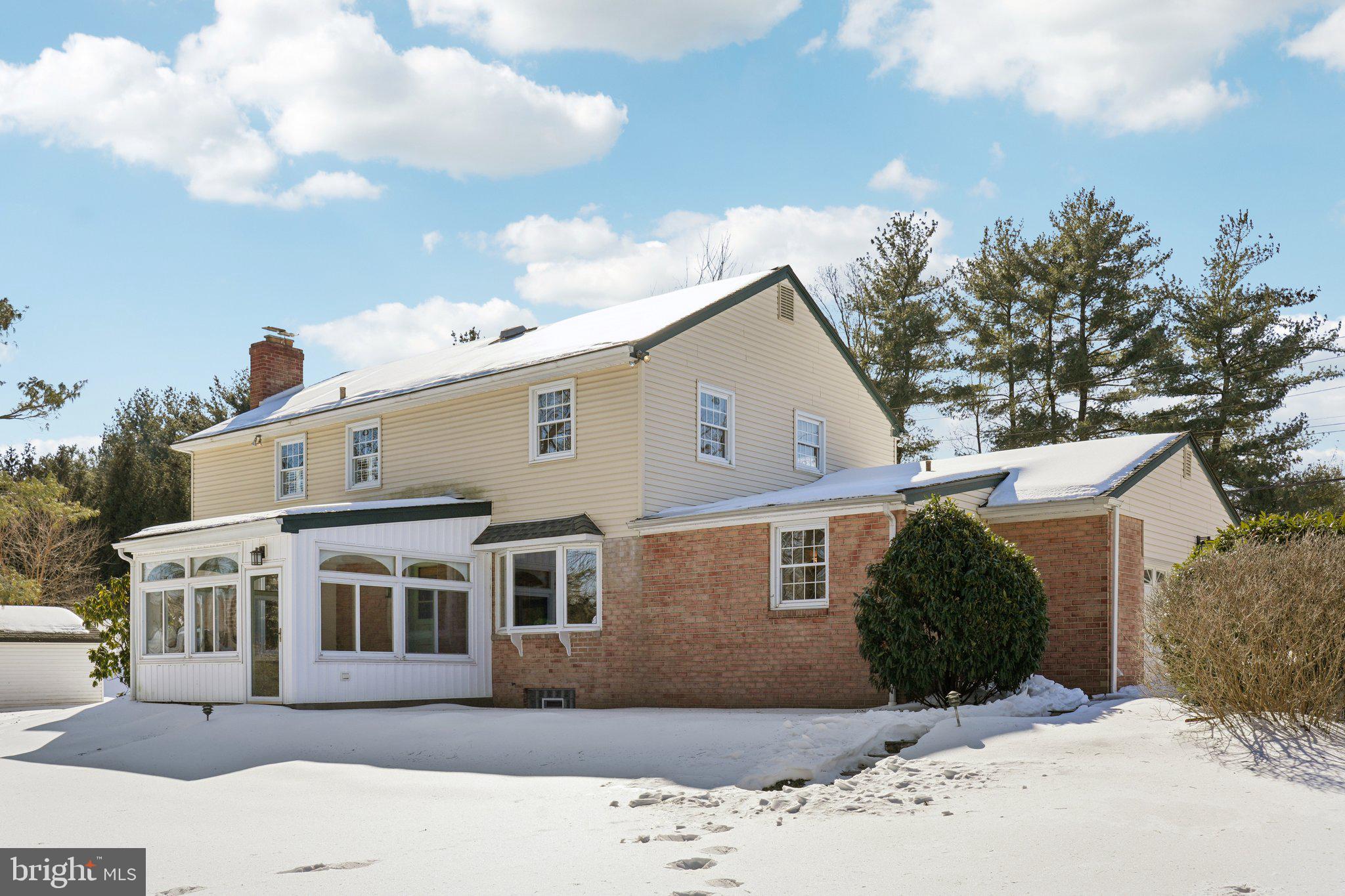 VALLEY FALLS - Residential