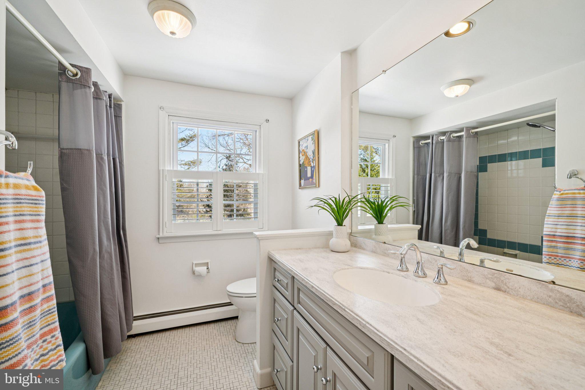 VALLEY FALLS - Residential