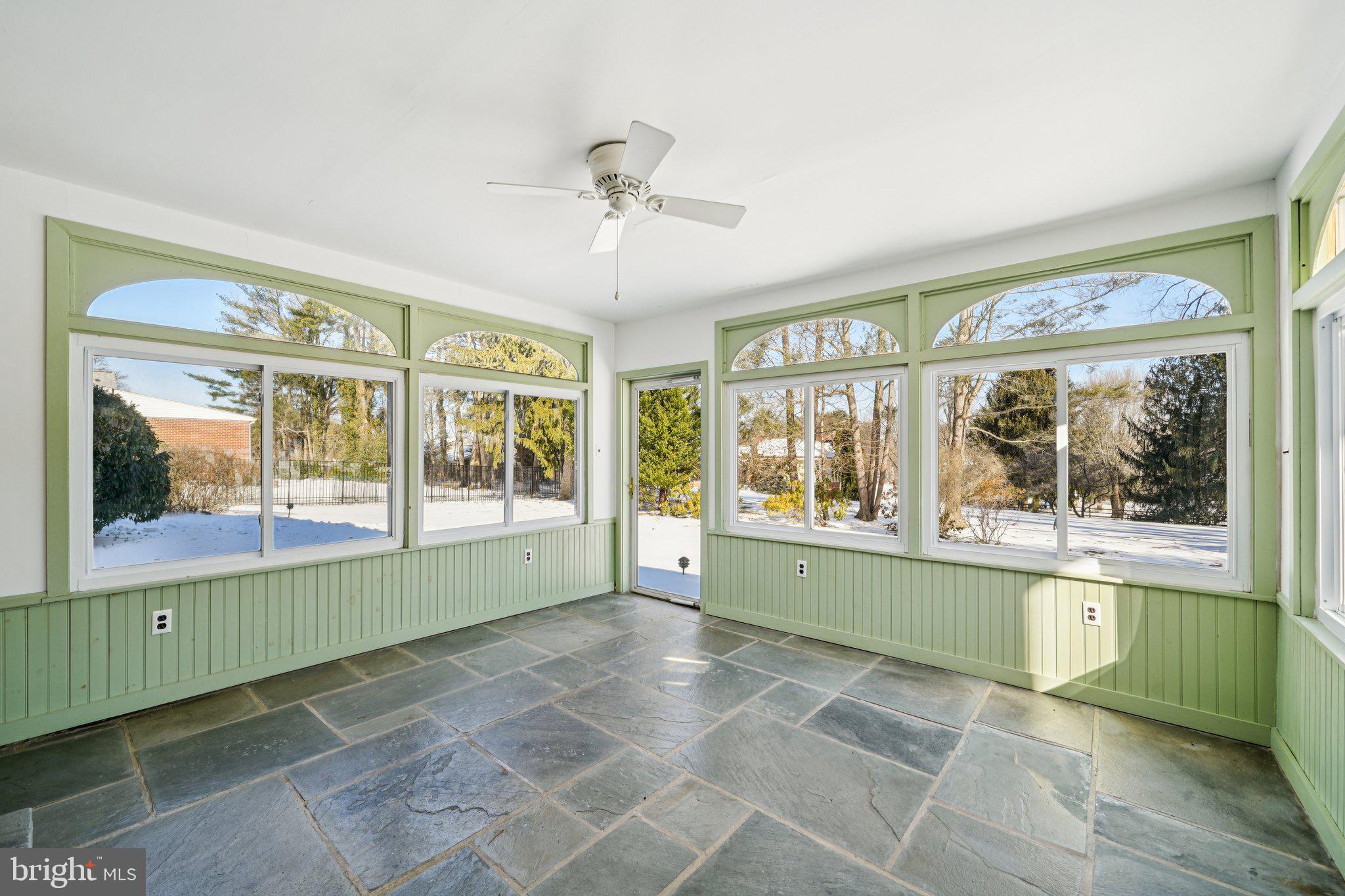 VALLEY FALLS - Residential