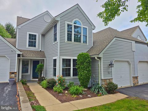 228 HAWTHORNE COURT N READING PA 19610