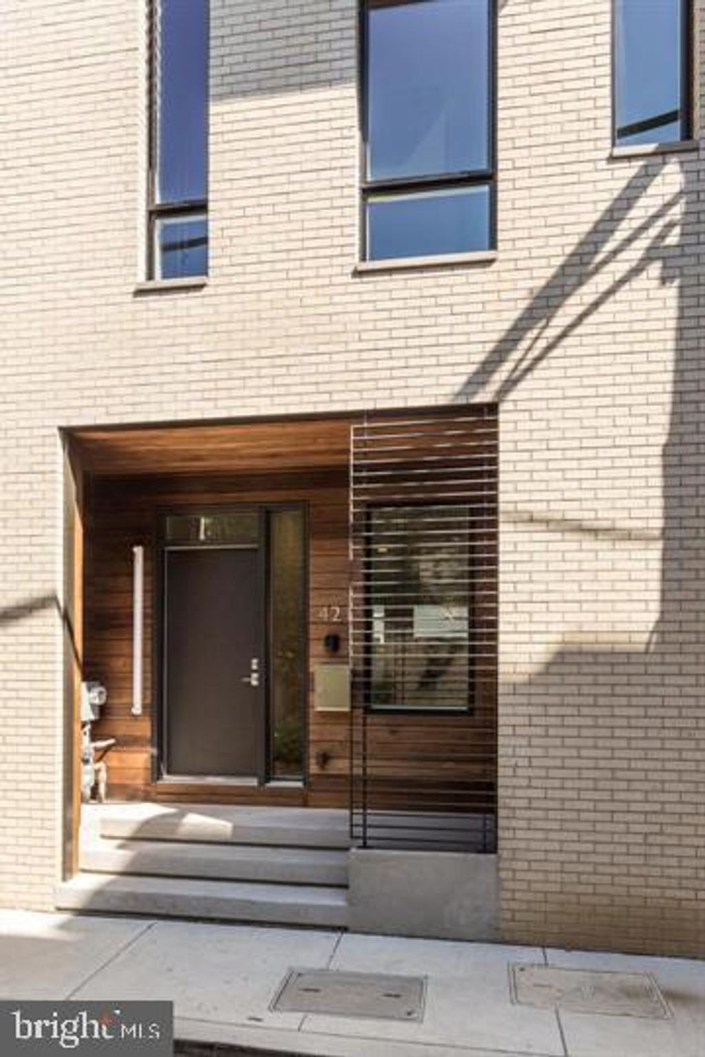 Photo of 421 Wallace Street, PHILADELPHIA, PA 19123 (MLS # PAPH2570804)