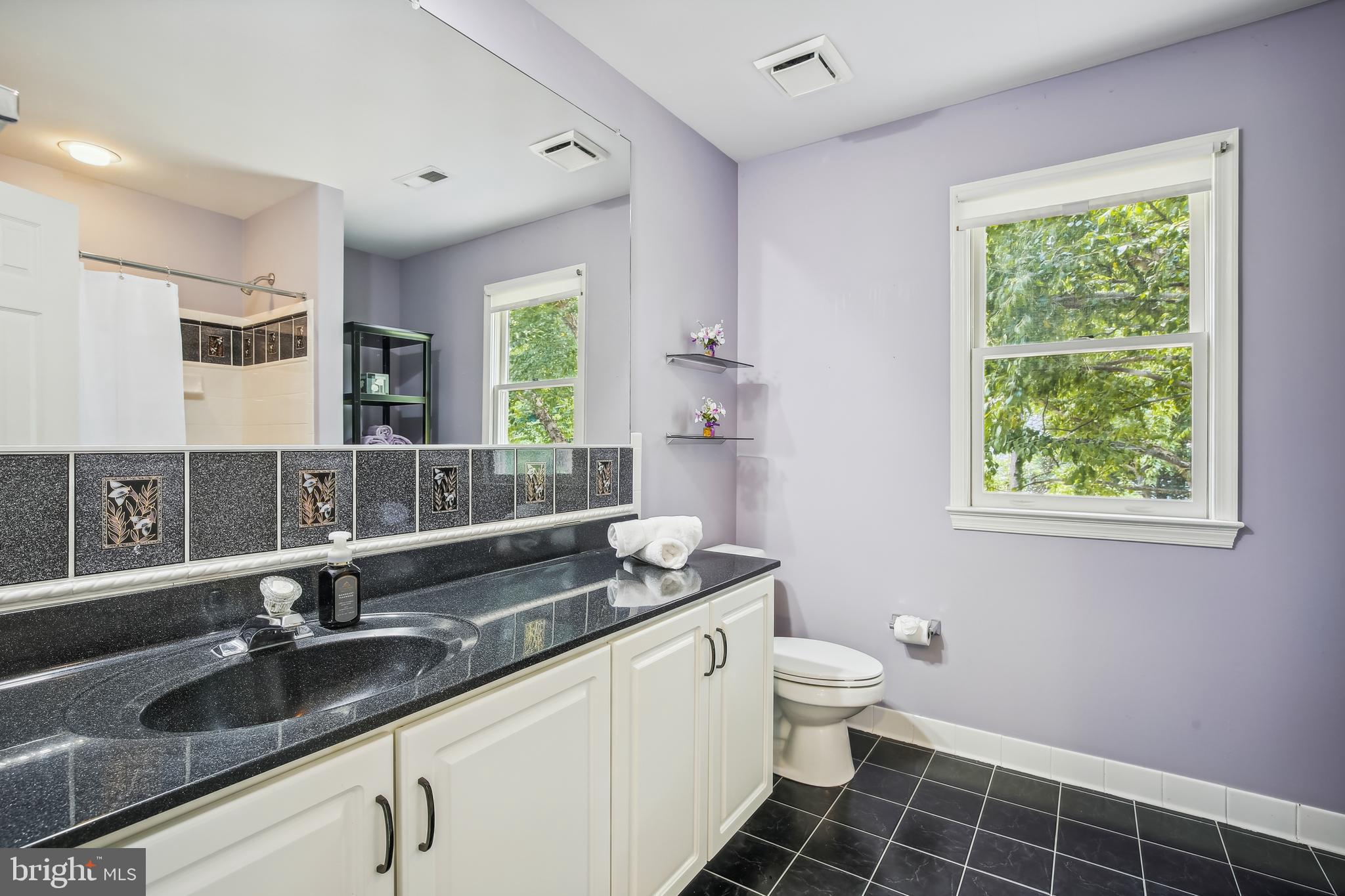 WOODFORD - Residential