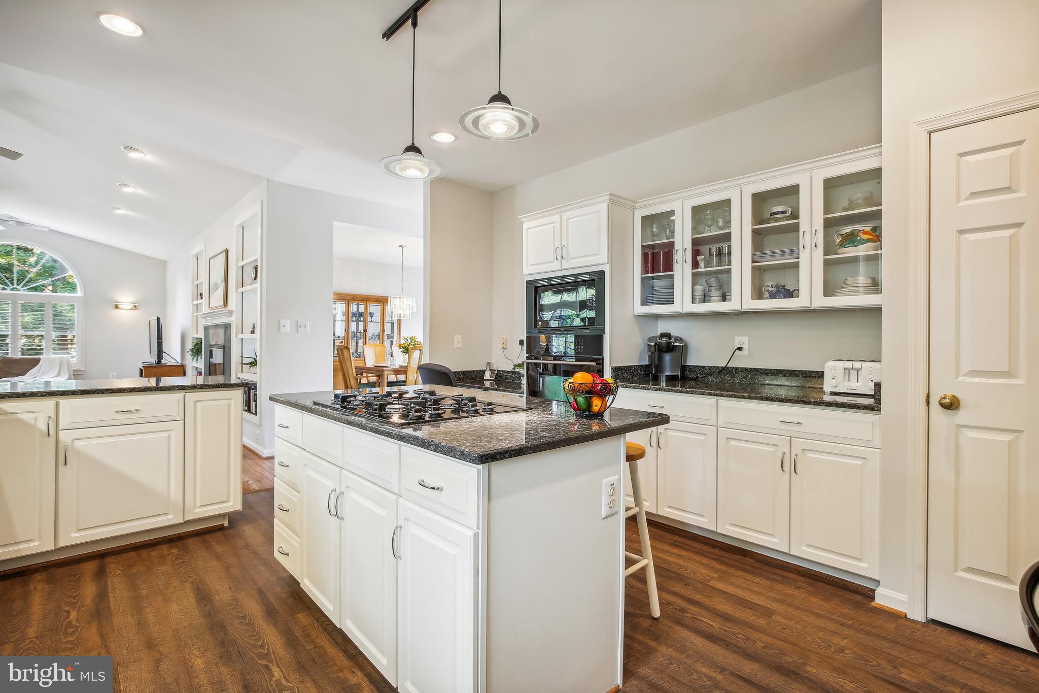 WOODFORD - Residential