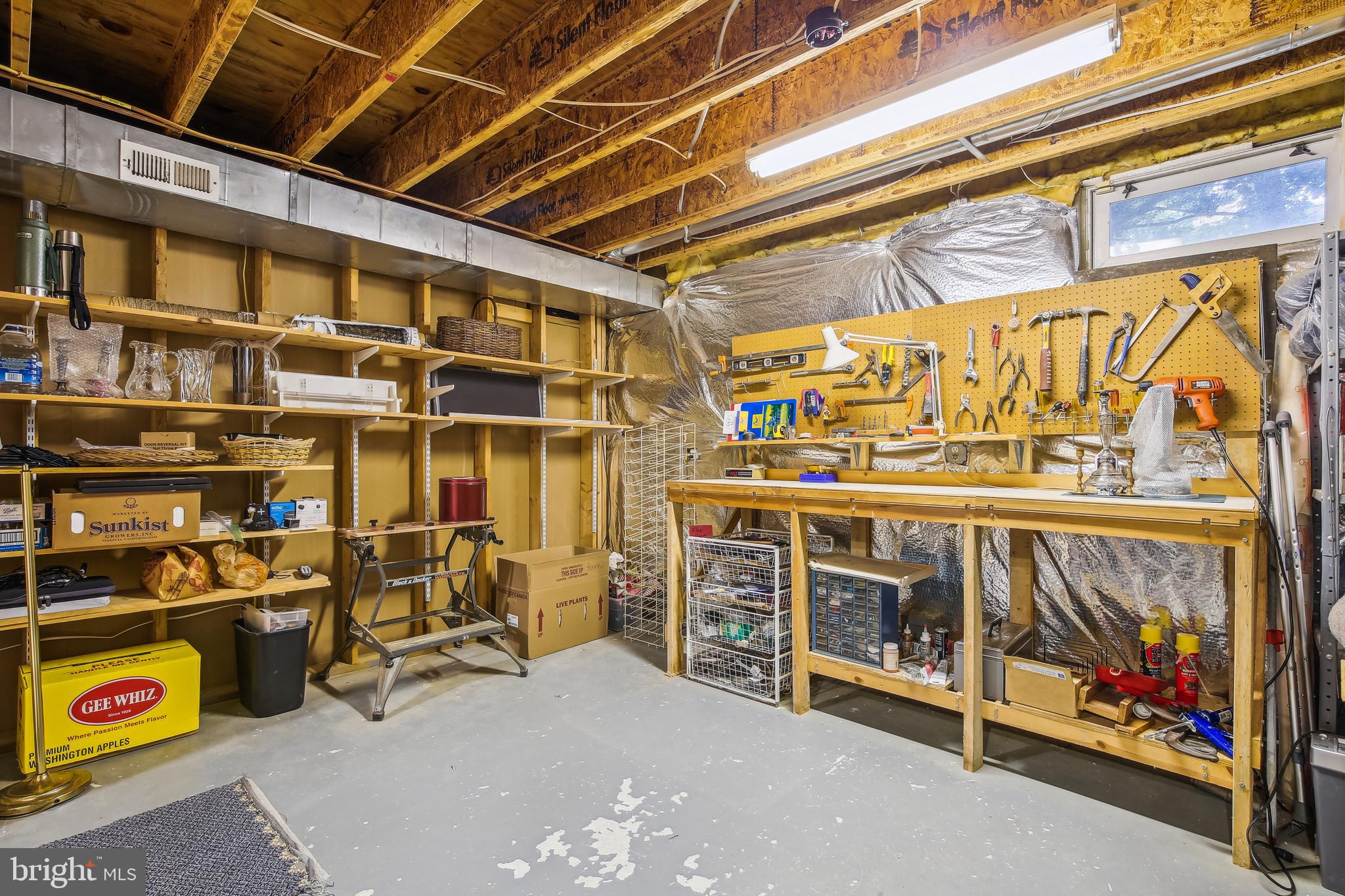 WOODFORD - Residential