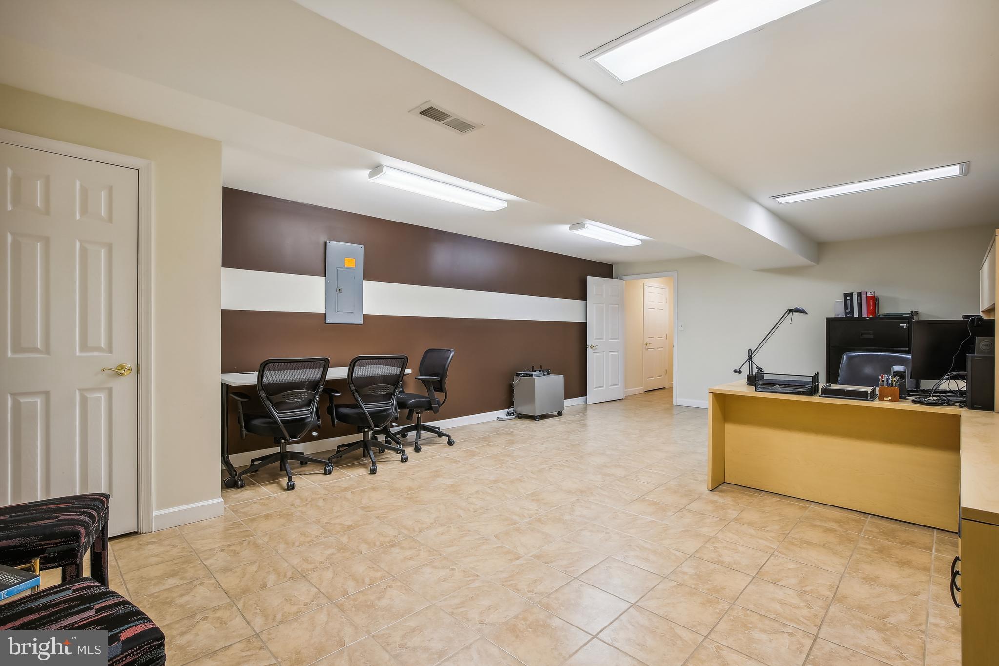 WOODFORD - Residential