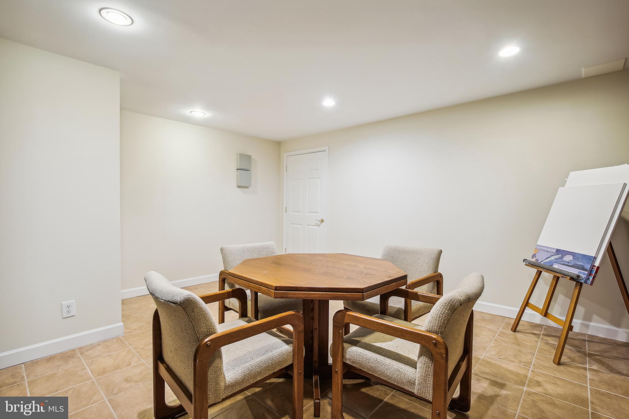 WOODFORD - Residential