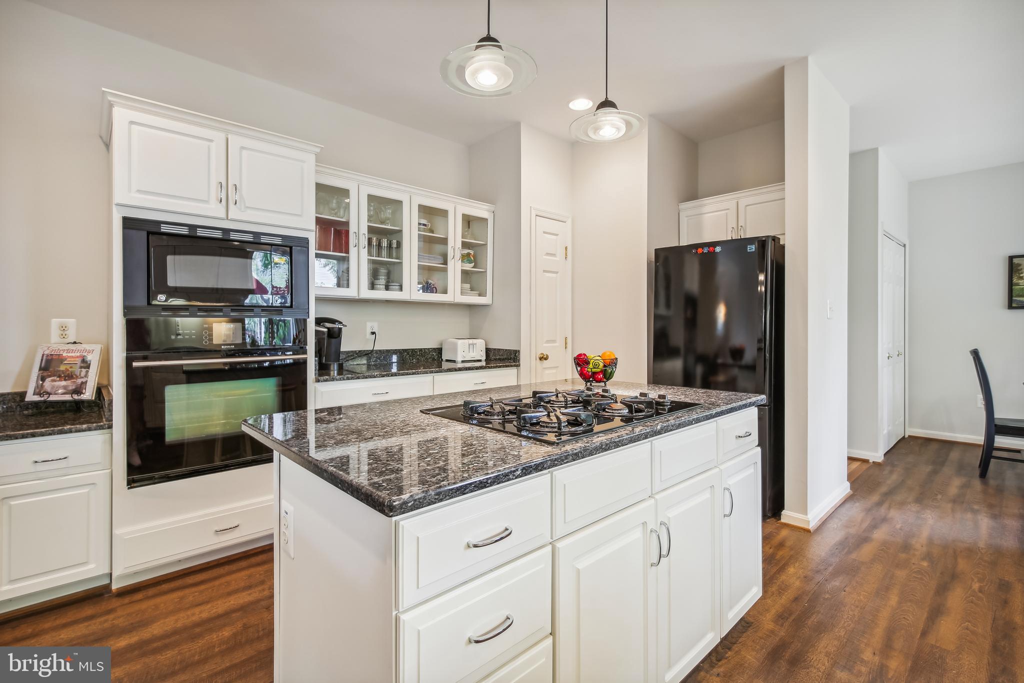 WOODFORD - Residential