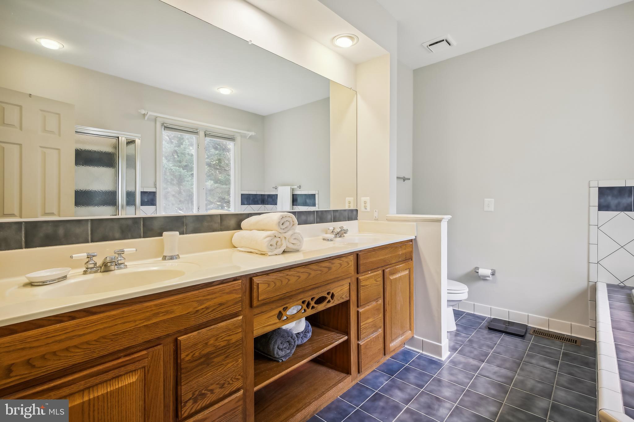 WOODFORD - Residential