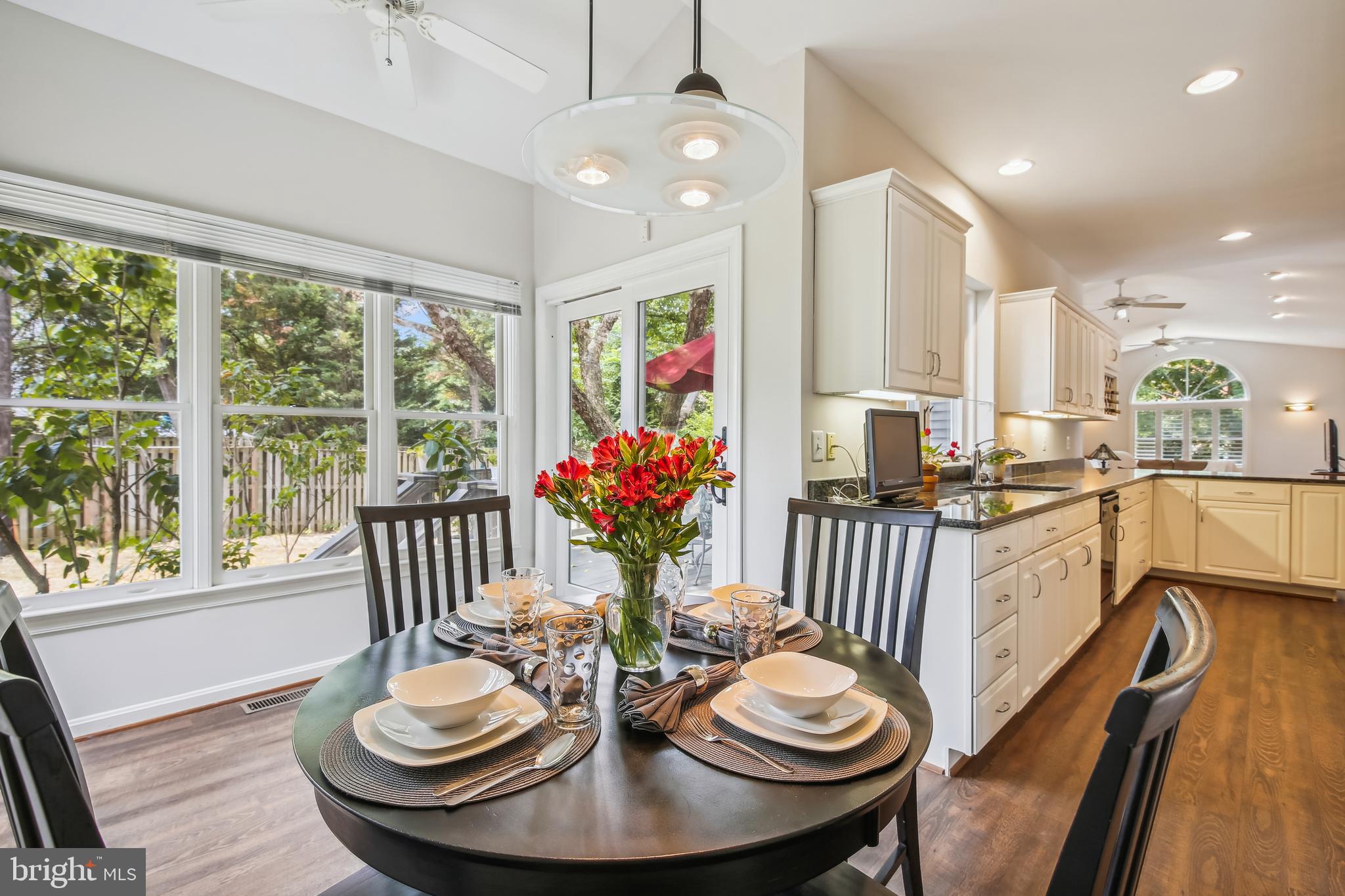 WOODFORD - Residential