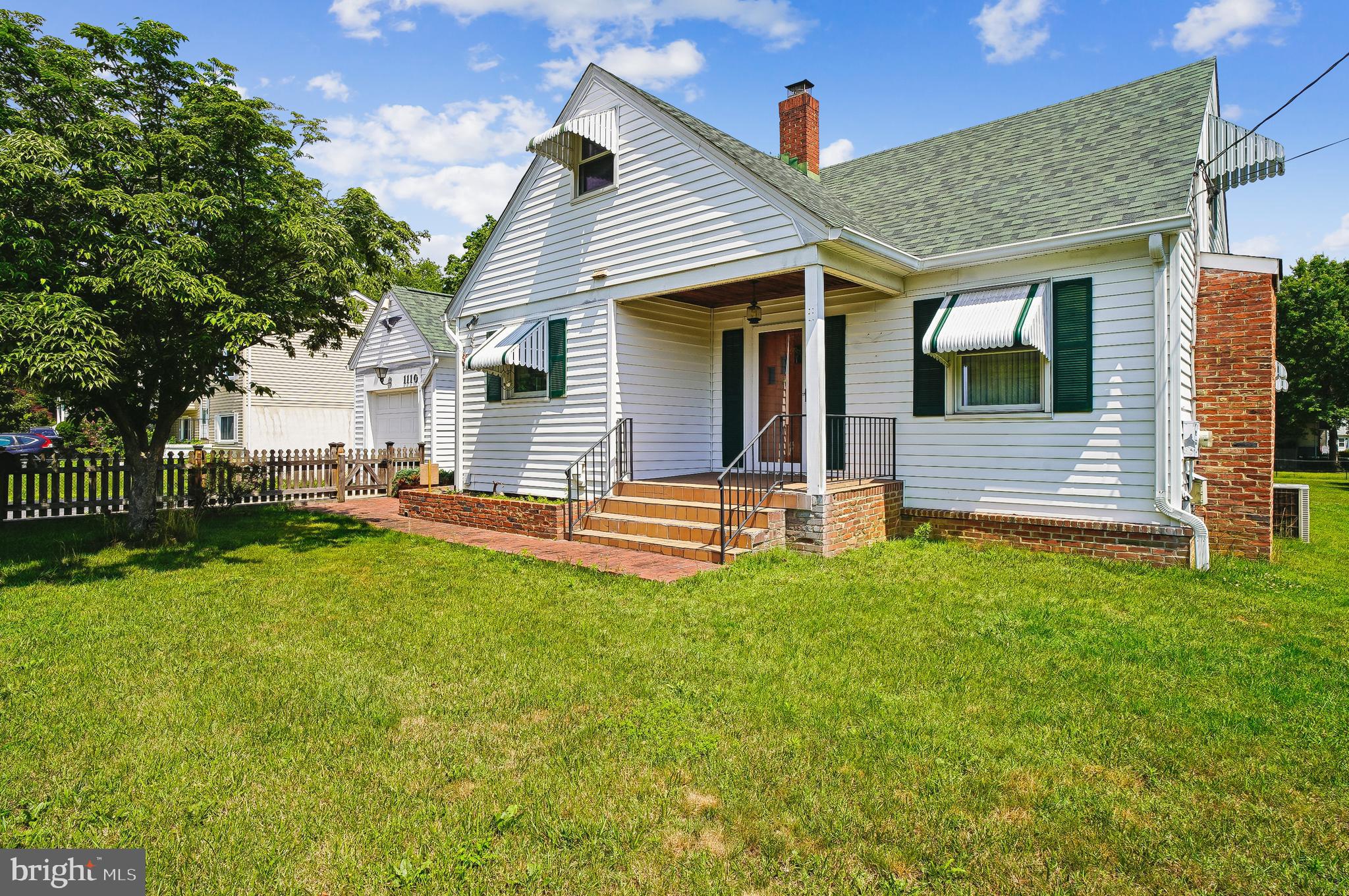 1110 TYLER AVENUE