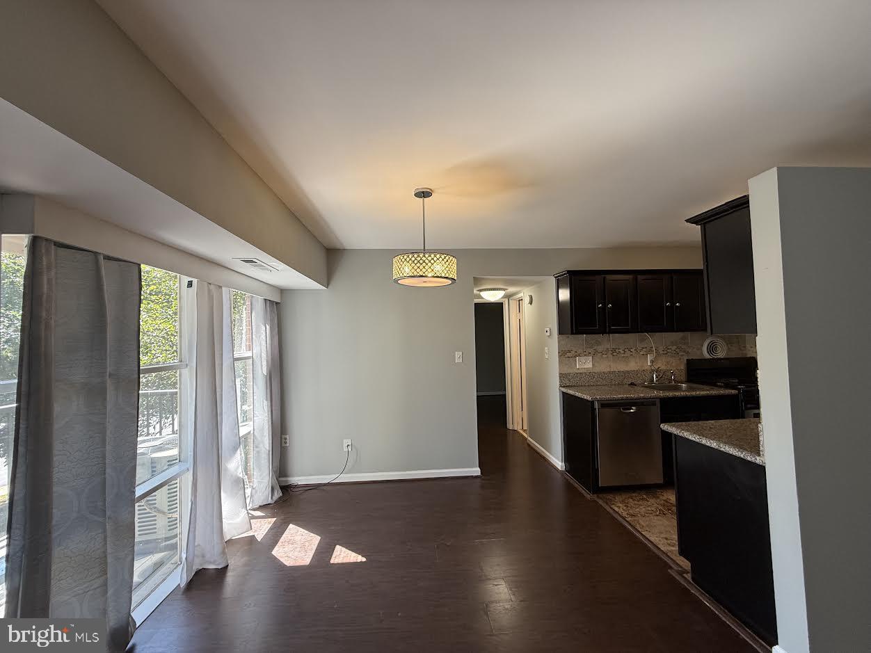 KENSINGTON TERRACE - Residential Lease