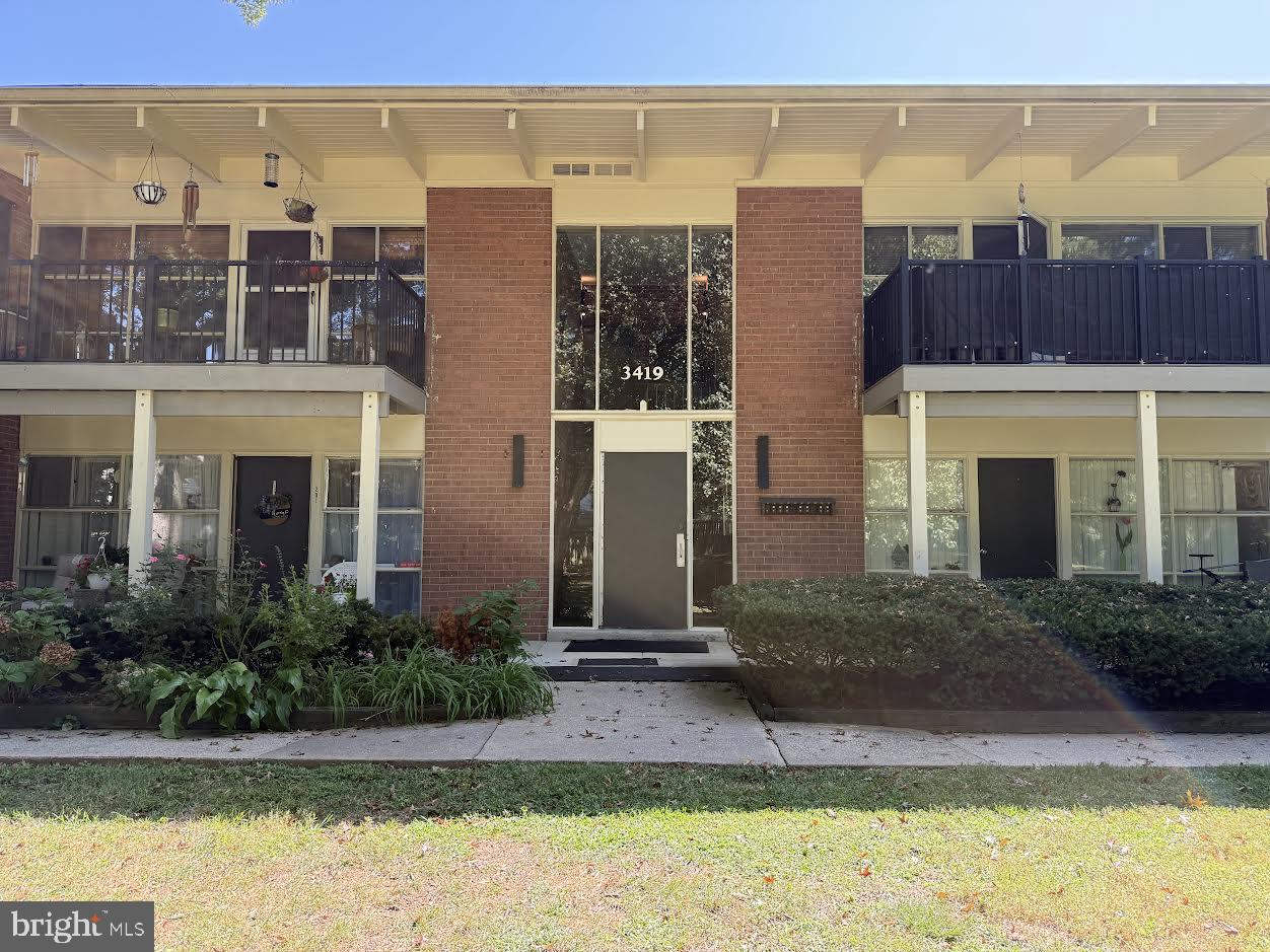 KENSINGTON TERRACE - Residential Lease