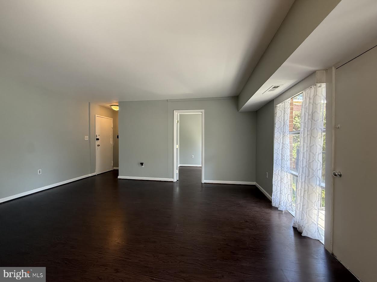 KENSINGTON TERRACE - Residential Lease