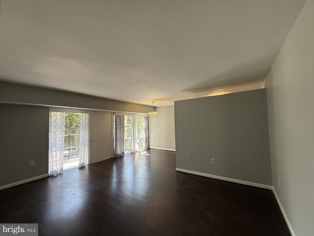 KENSINGTON TERRACE - Residential Lease