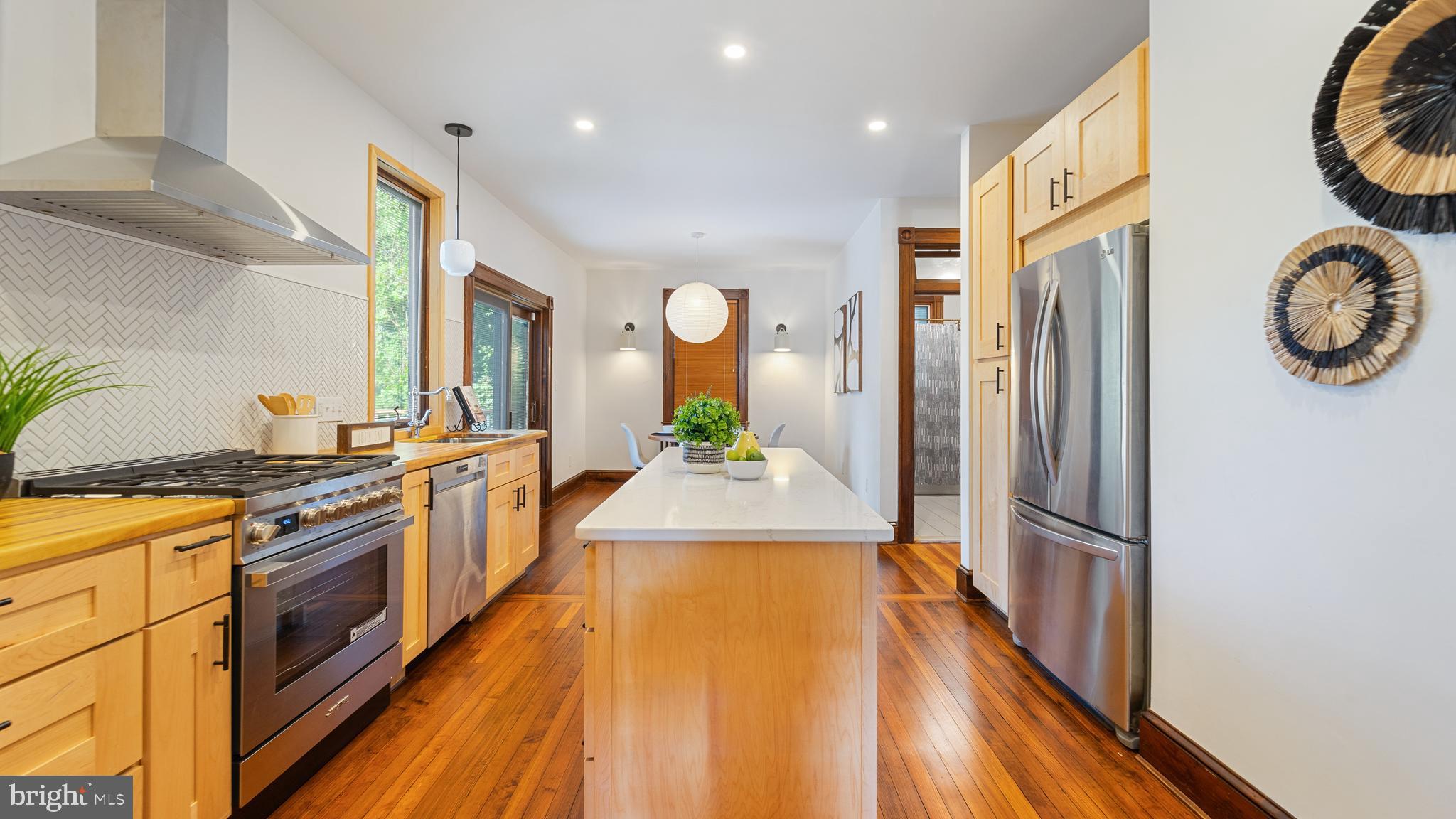 PIKESVILLE - Residential