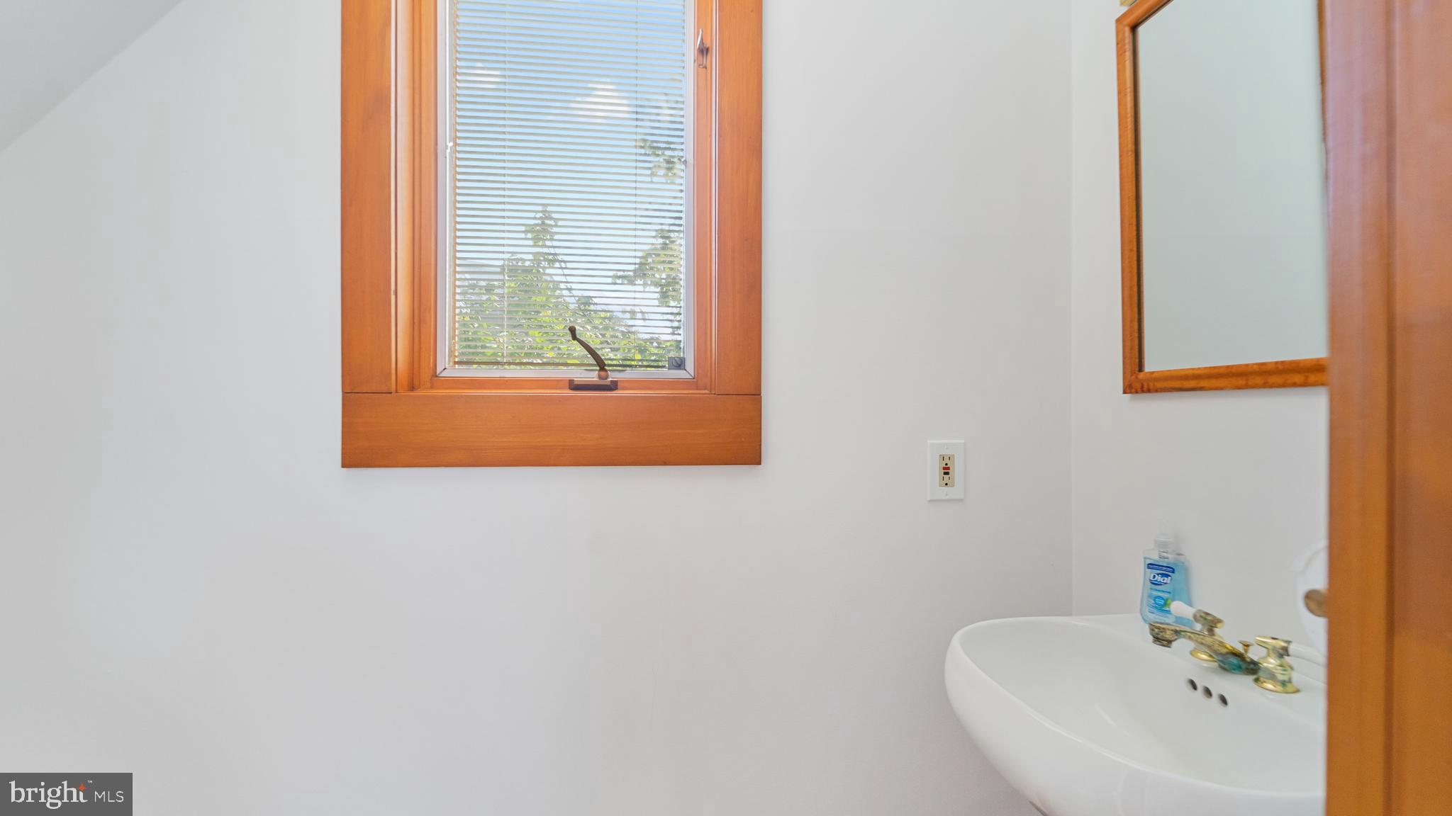 PIKESVILLE - Residential