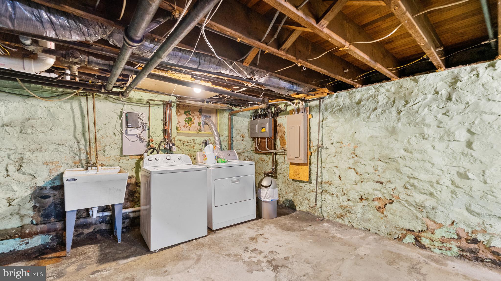 PIKESVILLE - Residential