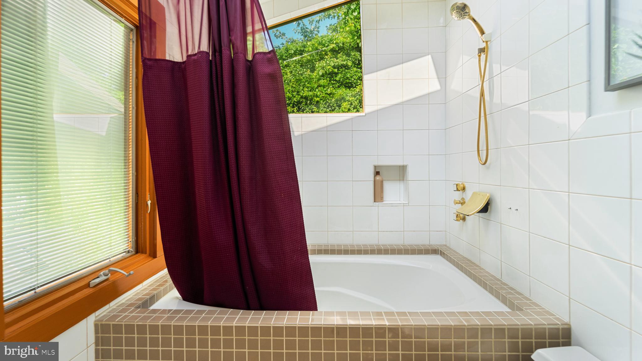 PIKESVILLE - Residential