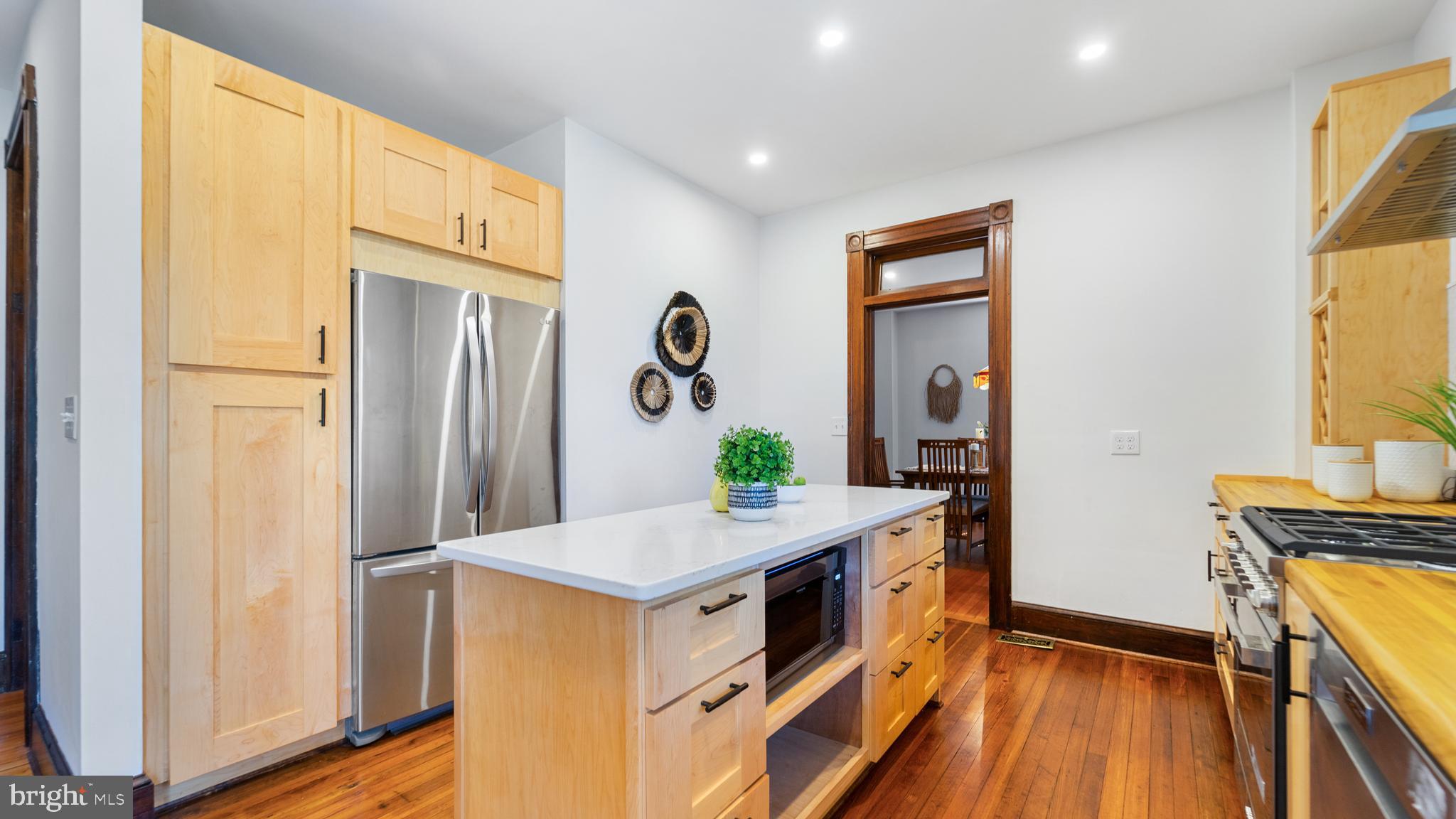 PIKESVILLE - Residential