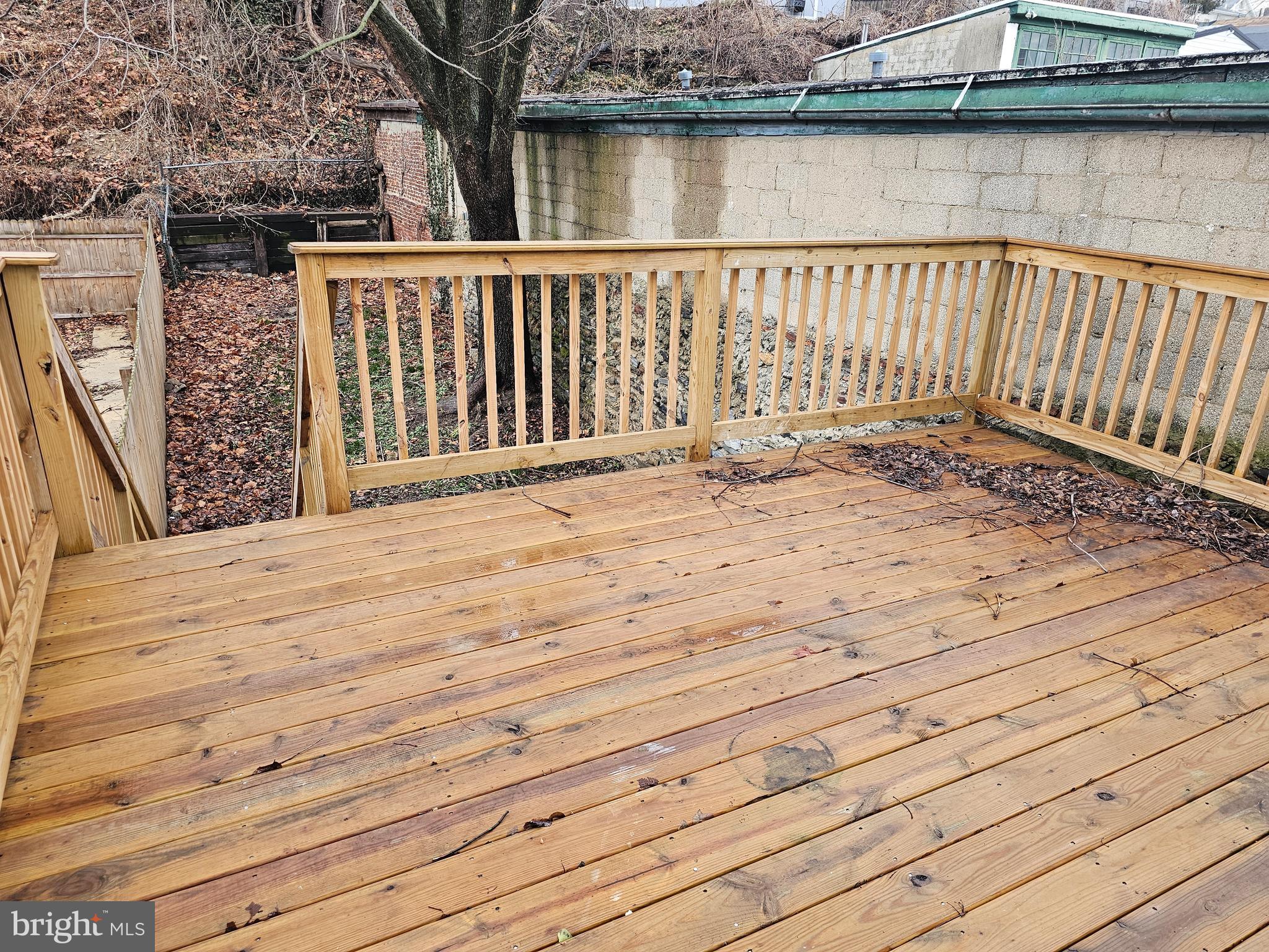 ROXBOROUGH - Residential