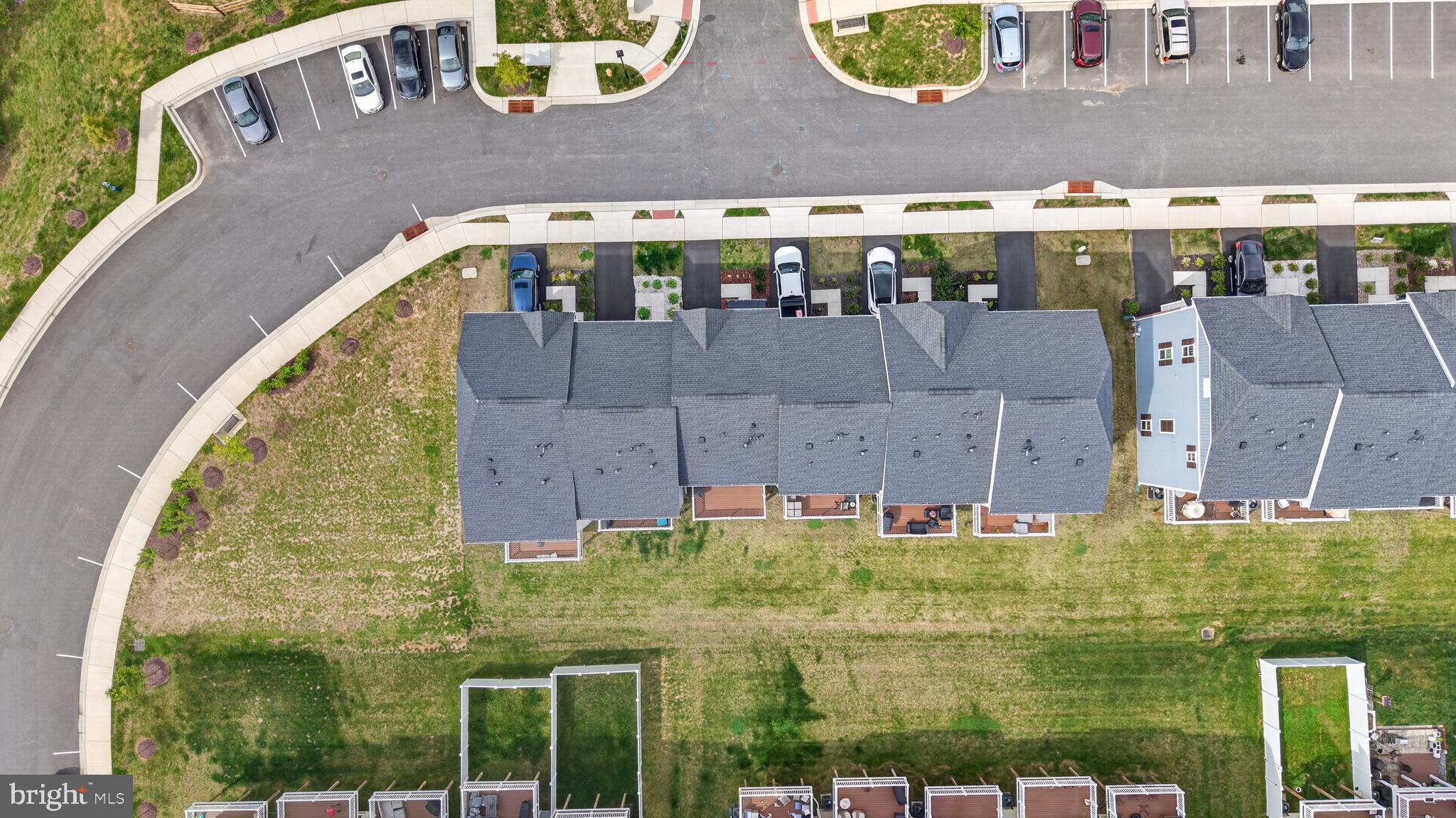 JAMES RUN TOWNHOMES - Residential