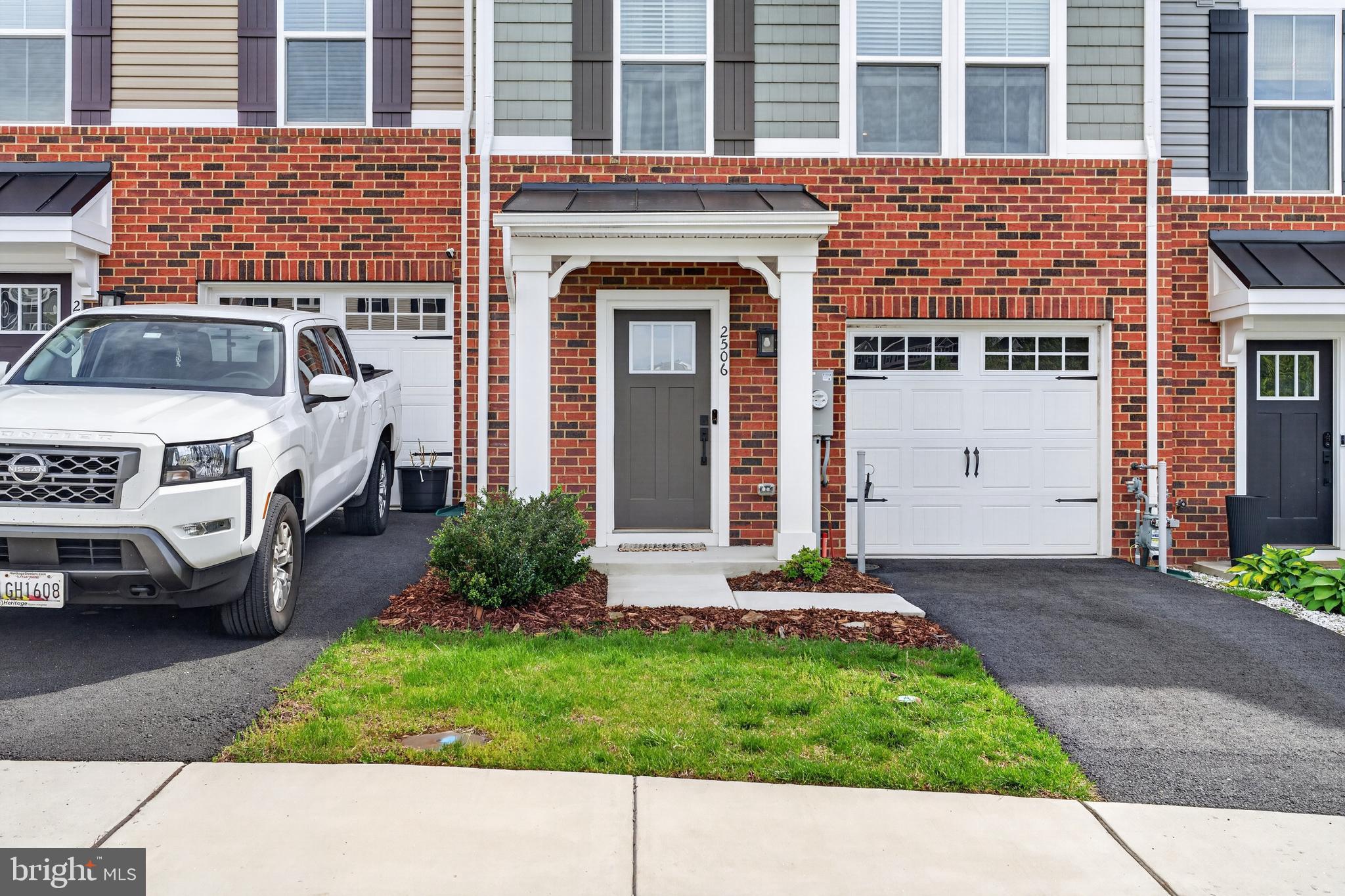 JAMES RUN TOWNHOMES - Residential