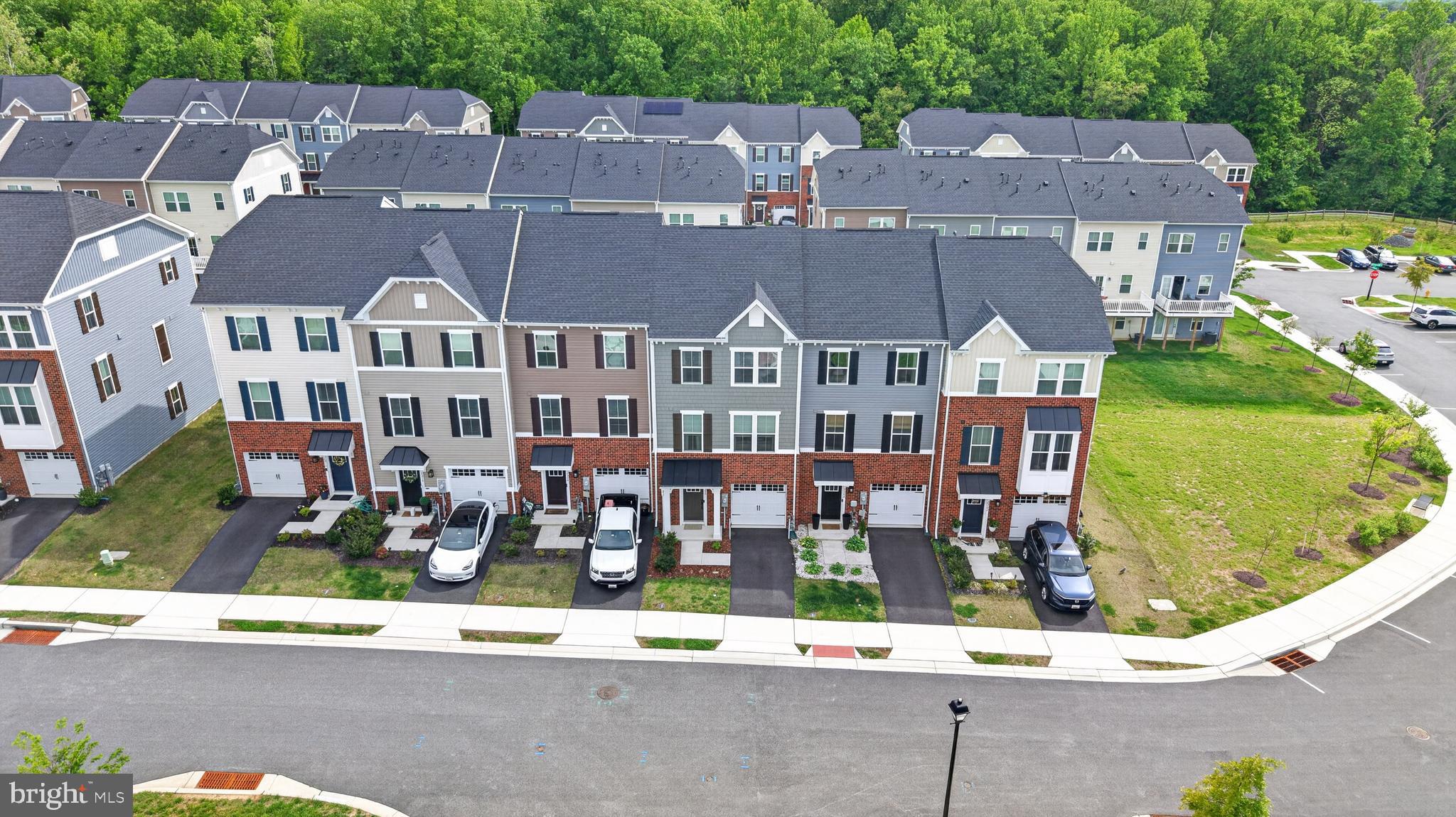 JAMES RUN TOWNHOMES - Residential