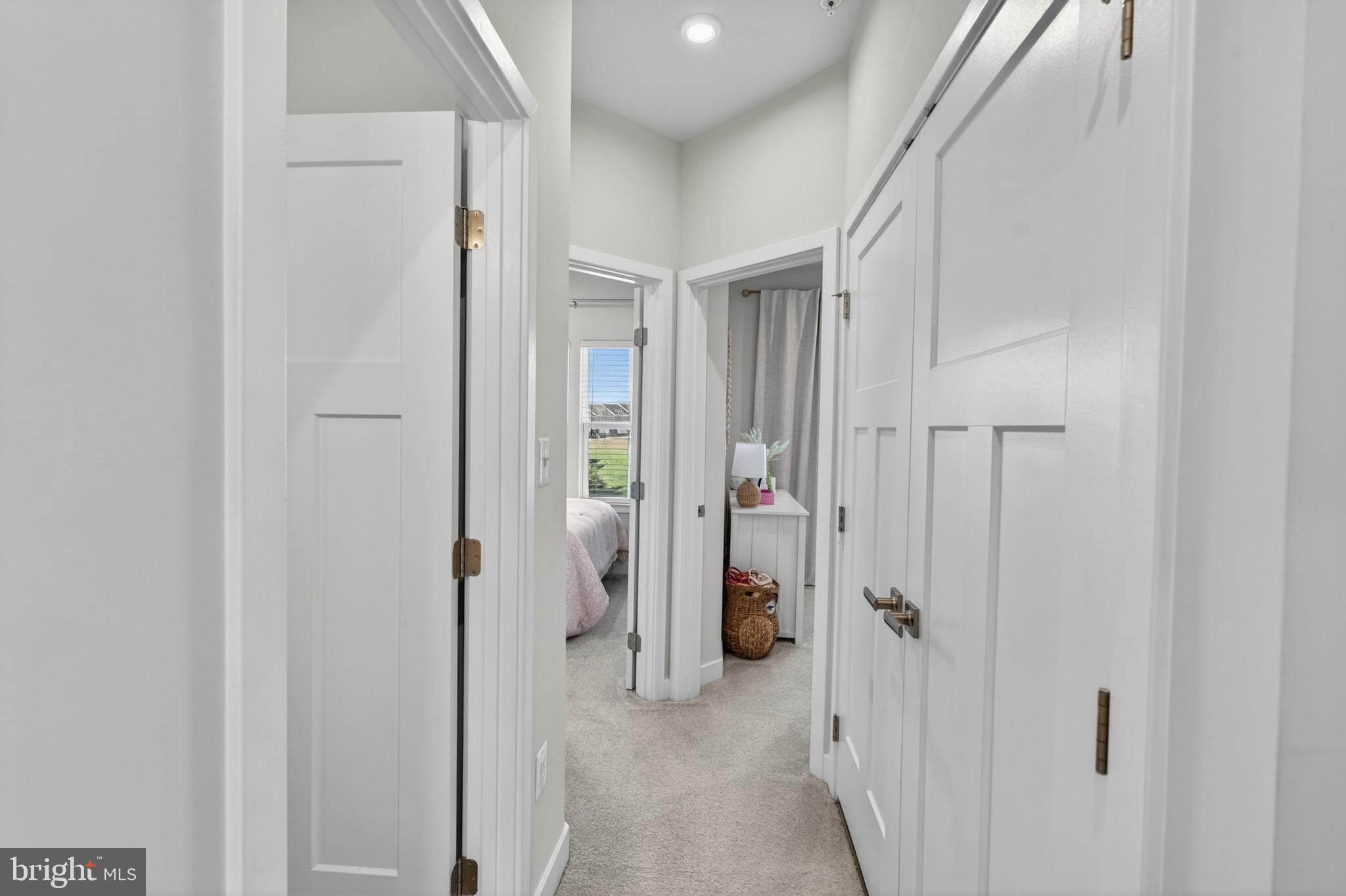 JAMES RUN TOWNHOMES - Residential