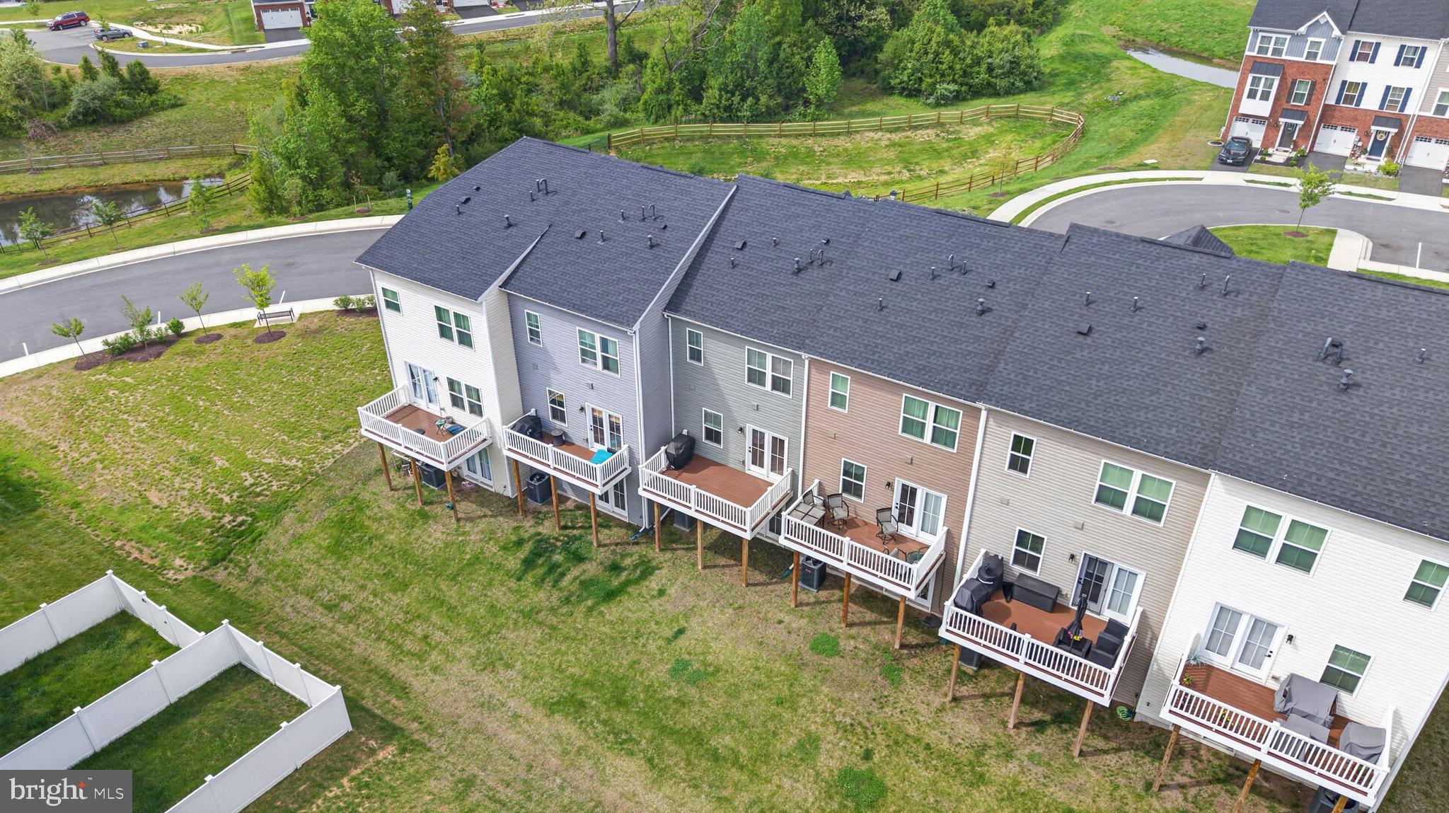 JAMES RUN TOWNHOMES - Residential