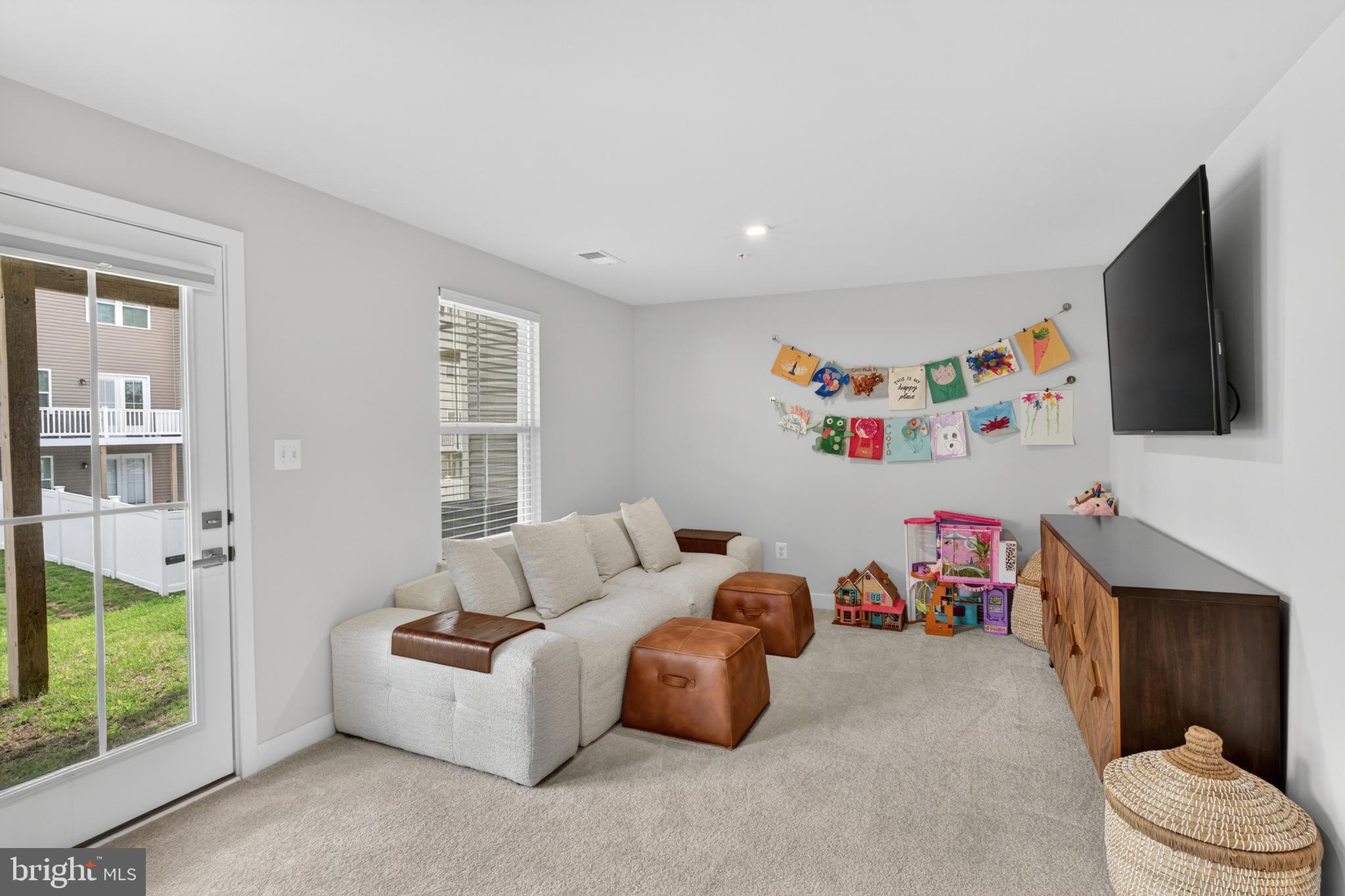JAMES RUN TOWNHOMES - Residential