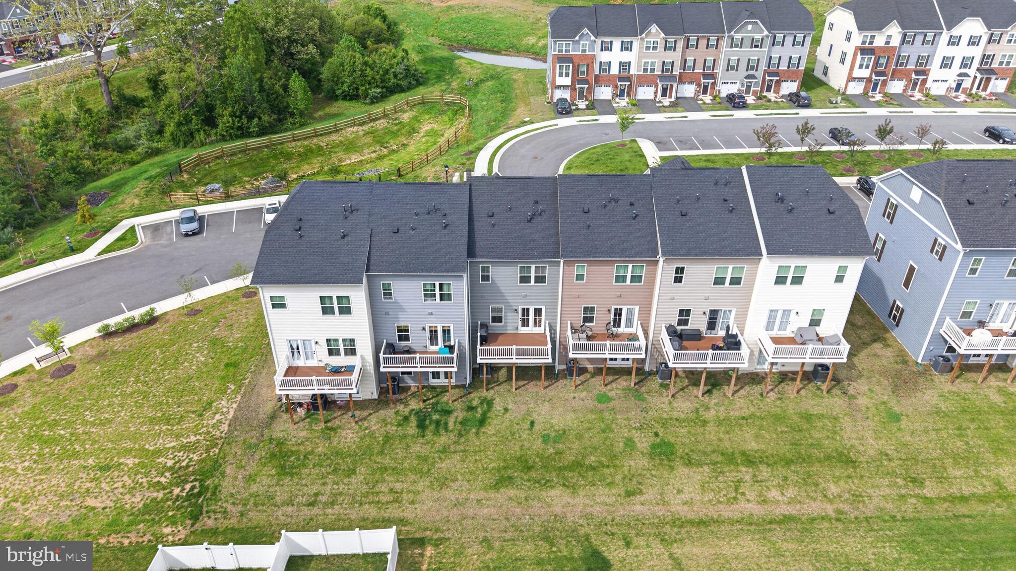 JAMES RUN TOWNHOMES - Residential
