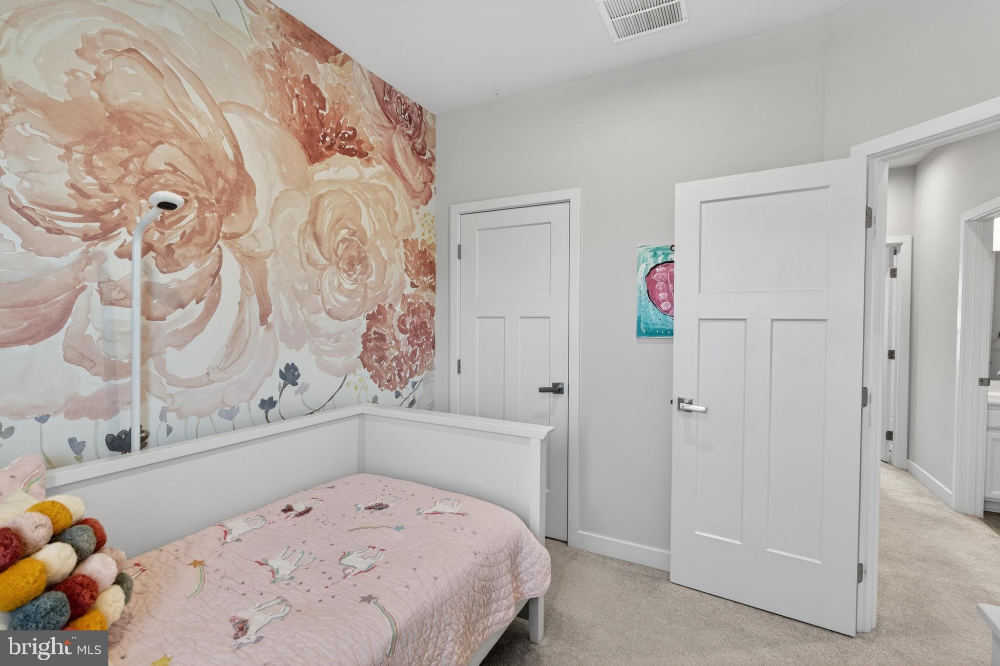JAMES RUN TOWNHOMES - Residential