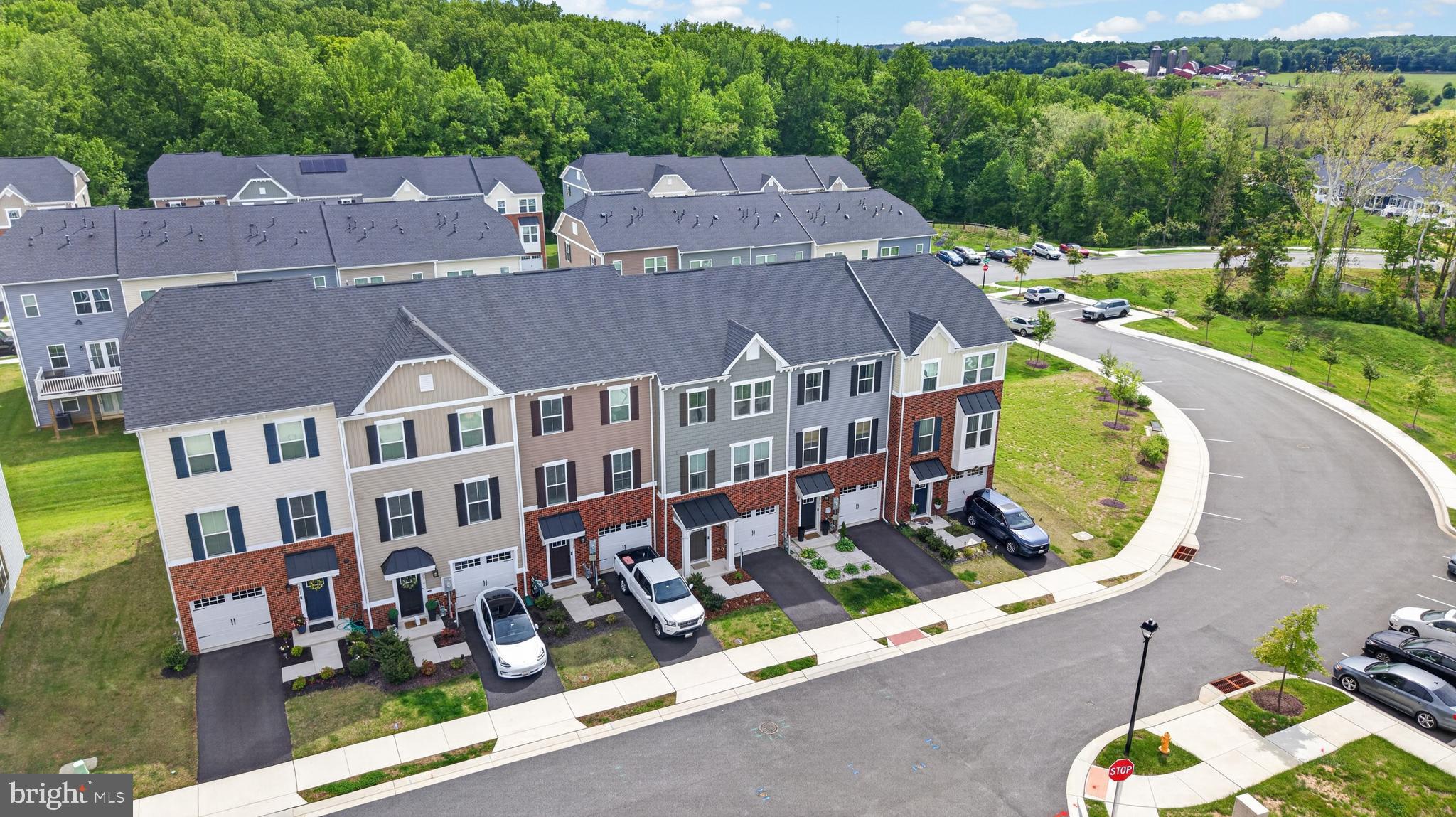 JAMES RUN TOWNHOMES - Residential