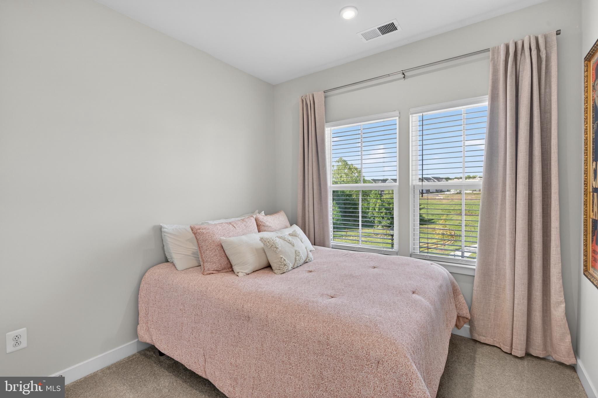 JAMES RUN TOWNHOMES - Residential