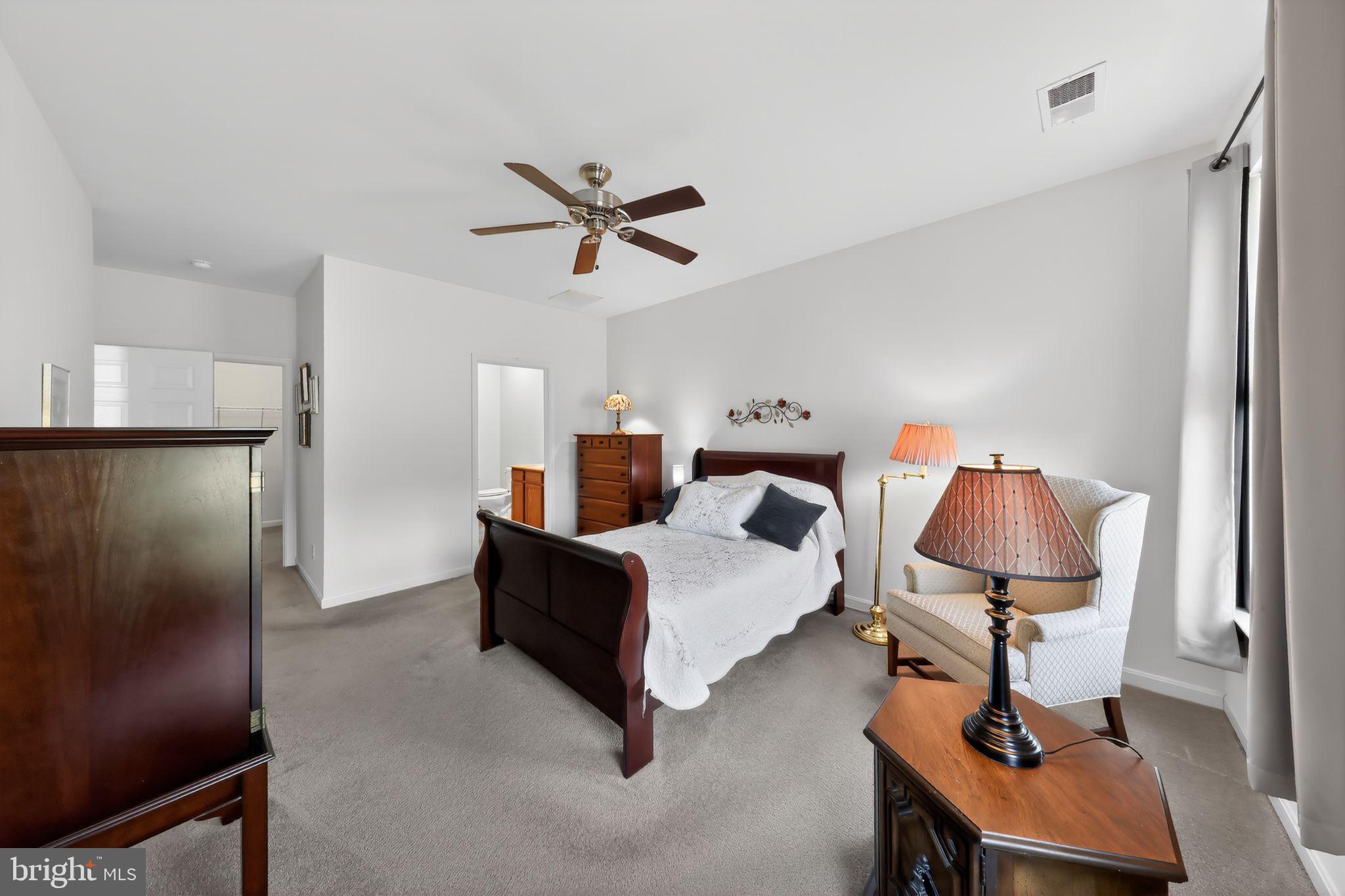 SPRING MEADOW - Residential