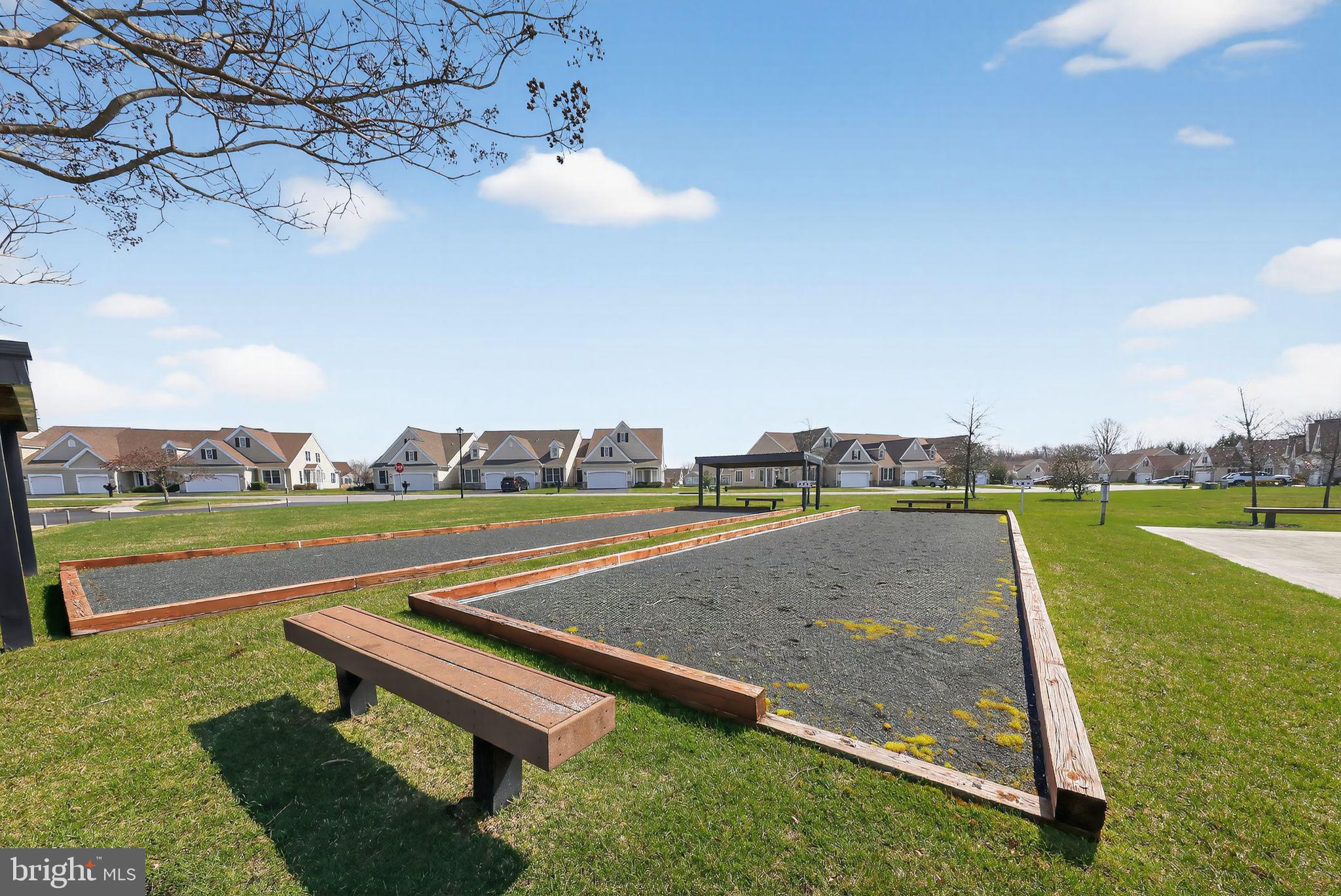 SPRING MEADOW - Residential