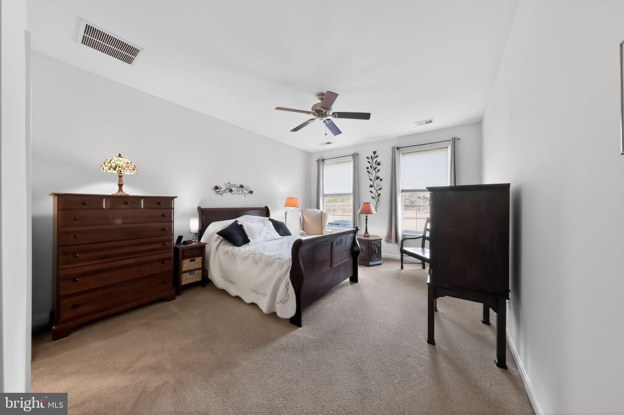 SPRING MEADOW - Residential